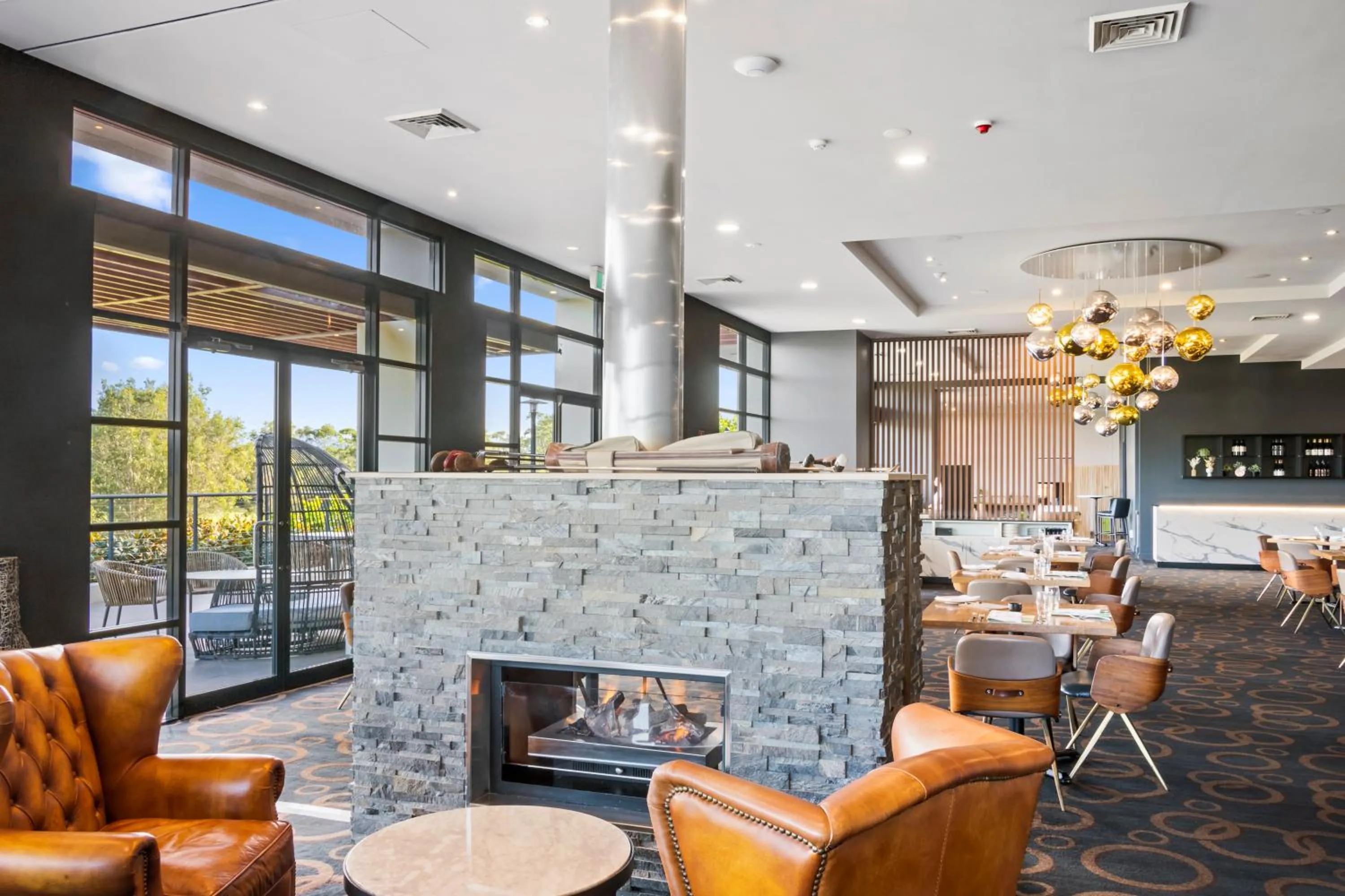 flat iron in Mercure Kooindah Waters Central Coast