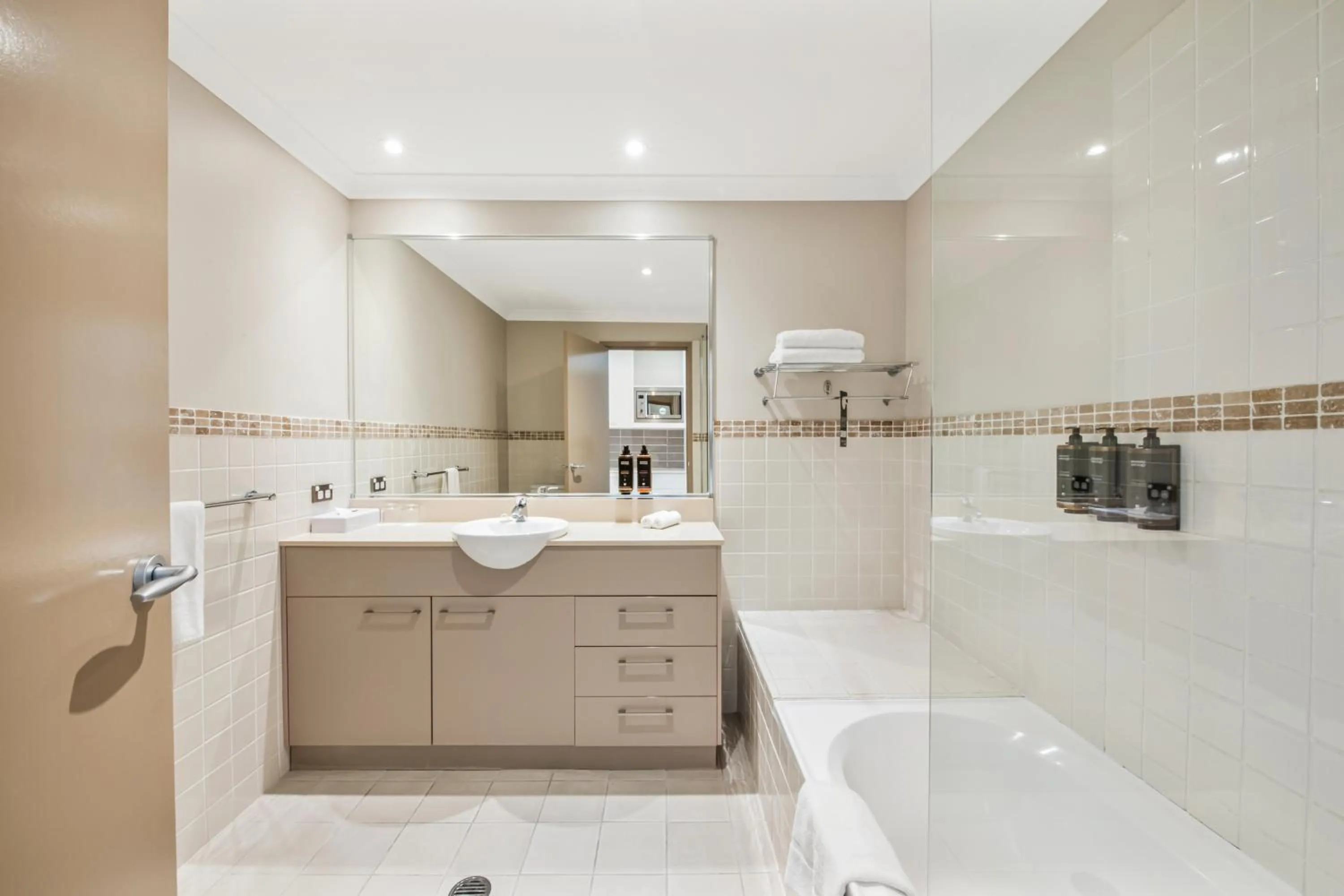 Bathroom in Mercure Kooindah Waters Central Coast