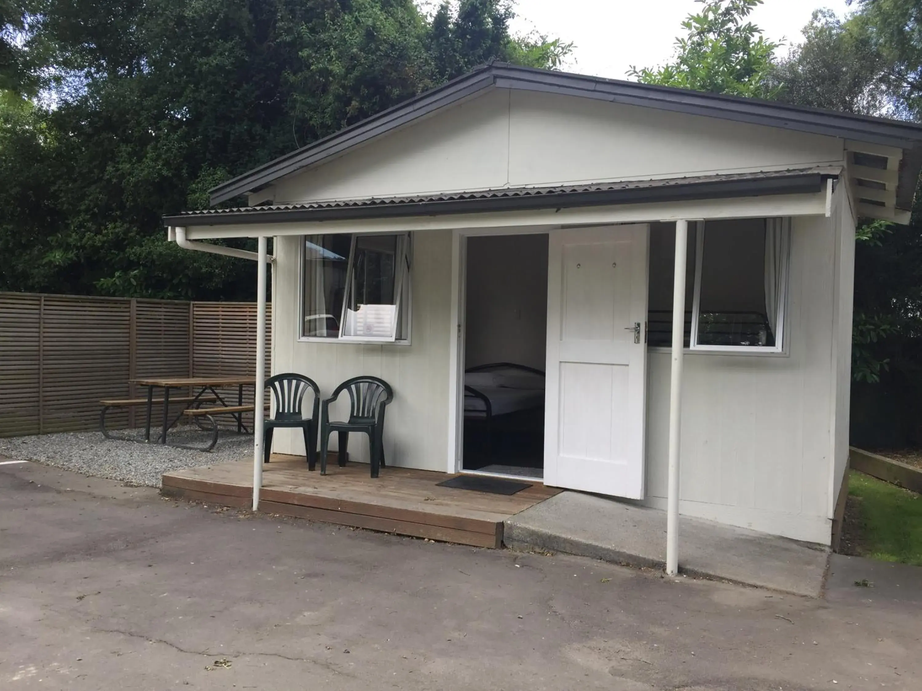 Standard Quadruple Room in Geraldine TOP 10 Holiday Park Standard Quadruple Room in Geraldine TOP 10 Holiday Park