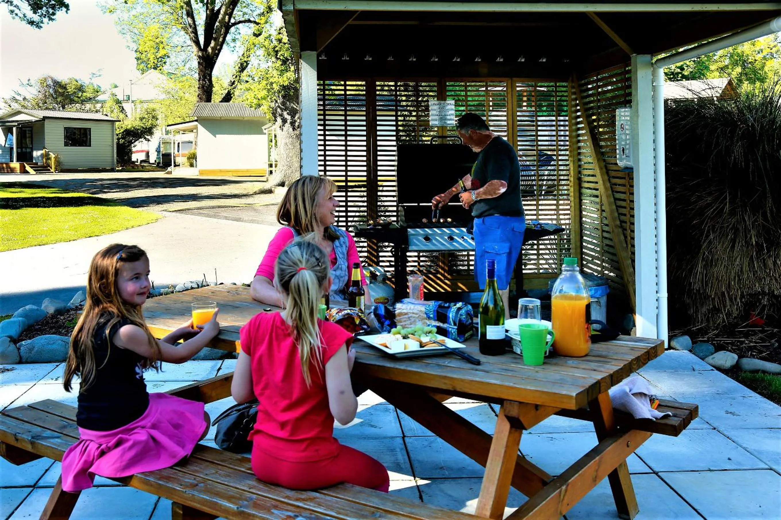 BBQ facilities in Geraldine TOP 10 Holiday Park