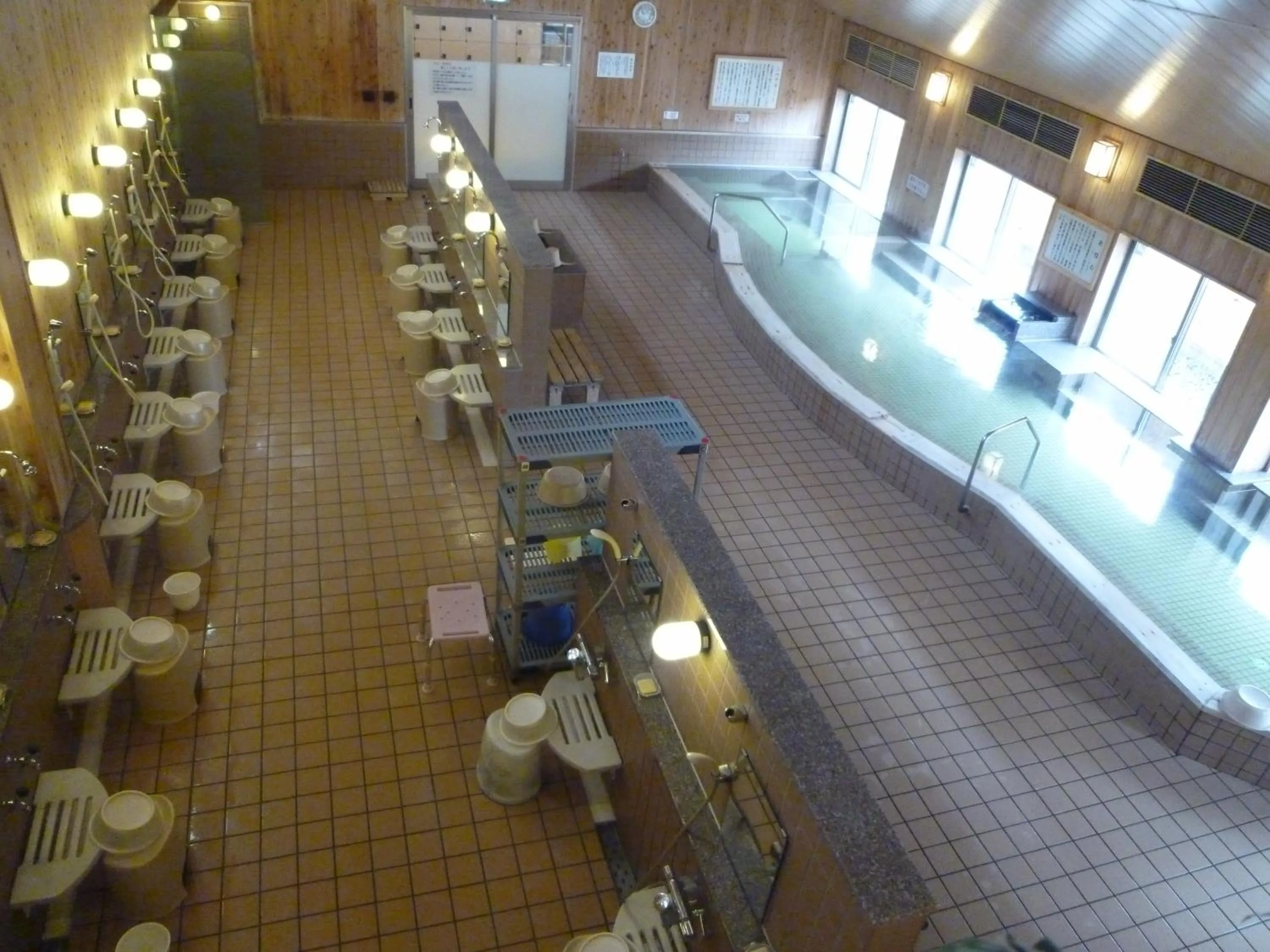 Hot Spring Bath in Hotel Monzennoyu