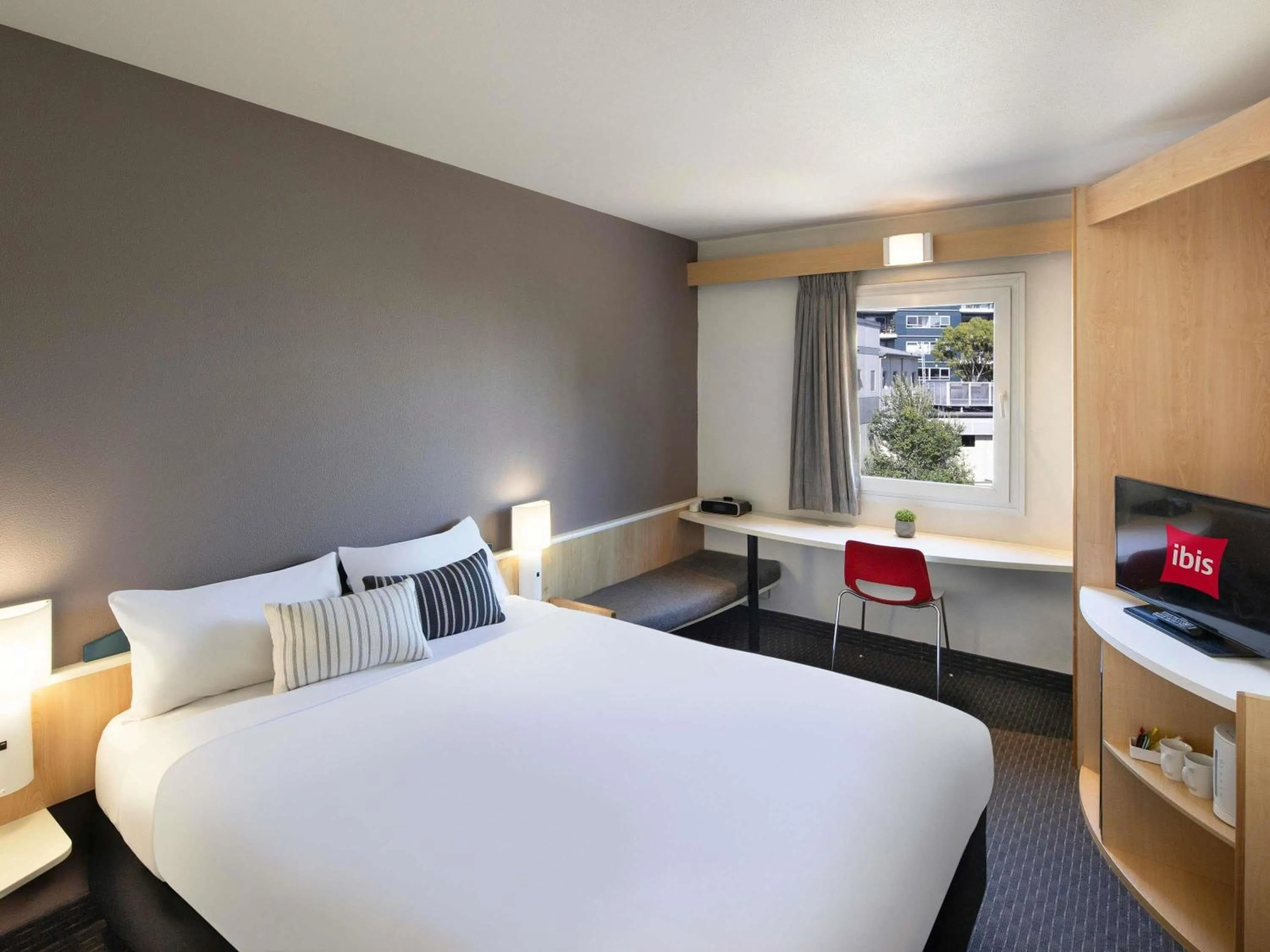 Bedroom, Bed in ibis Thornleigh