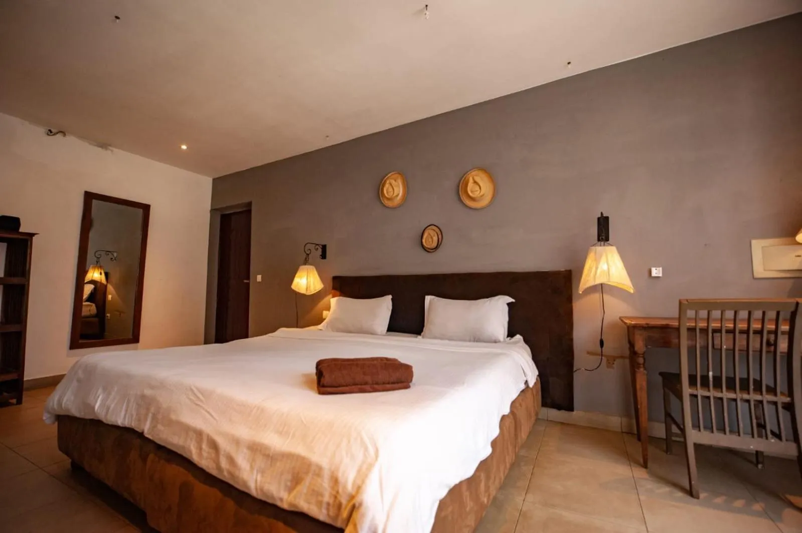 Bed in Hôtel Restaurant La Ribaudière