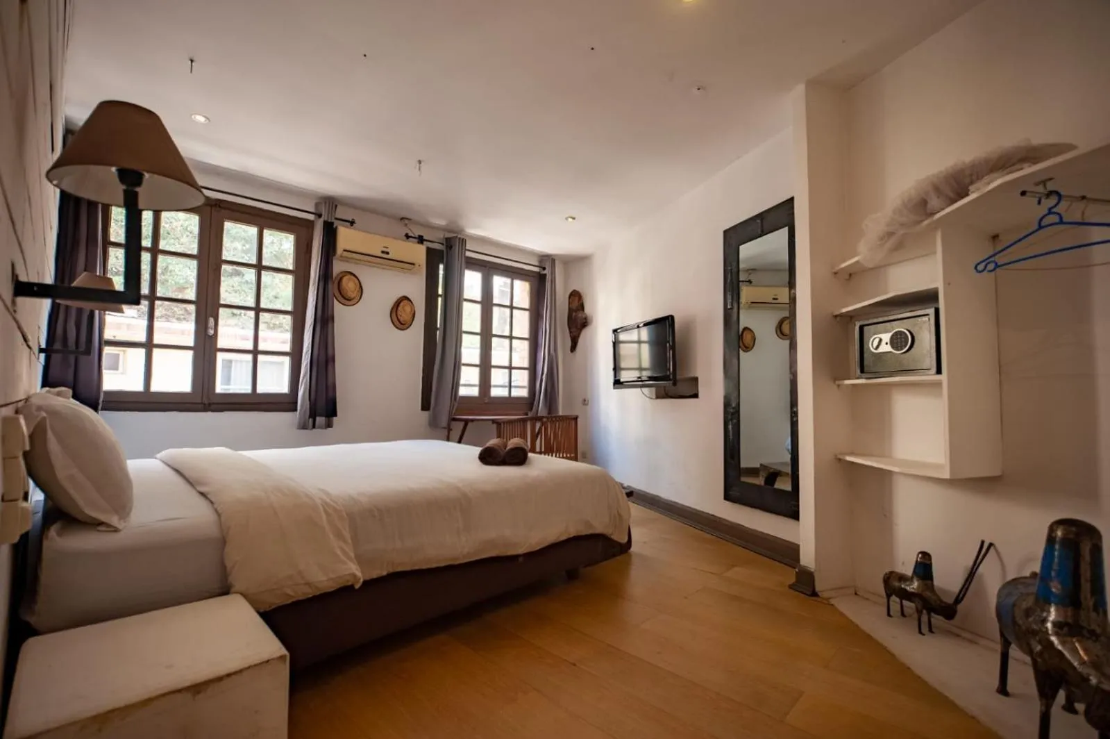 Bed in Hôtel Restaurant La Ribaudière