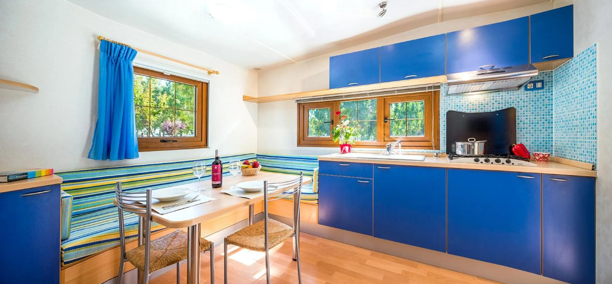 Kitchen or kitchenette in Camping Village Laguna Blu