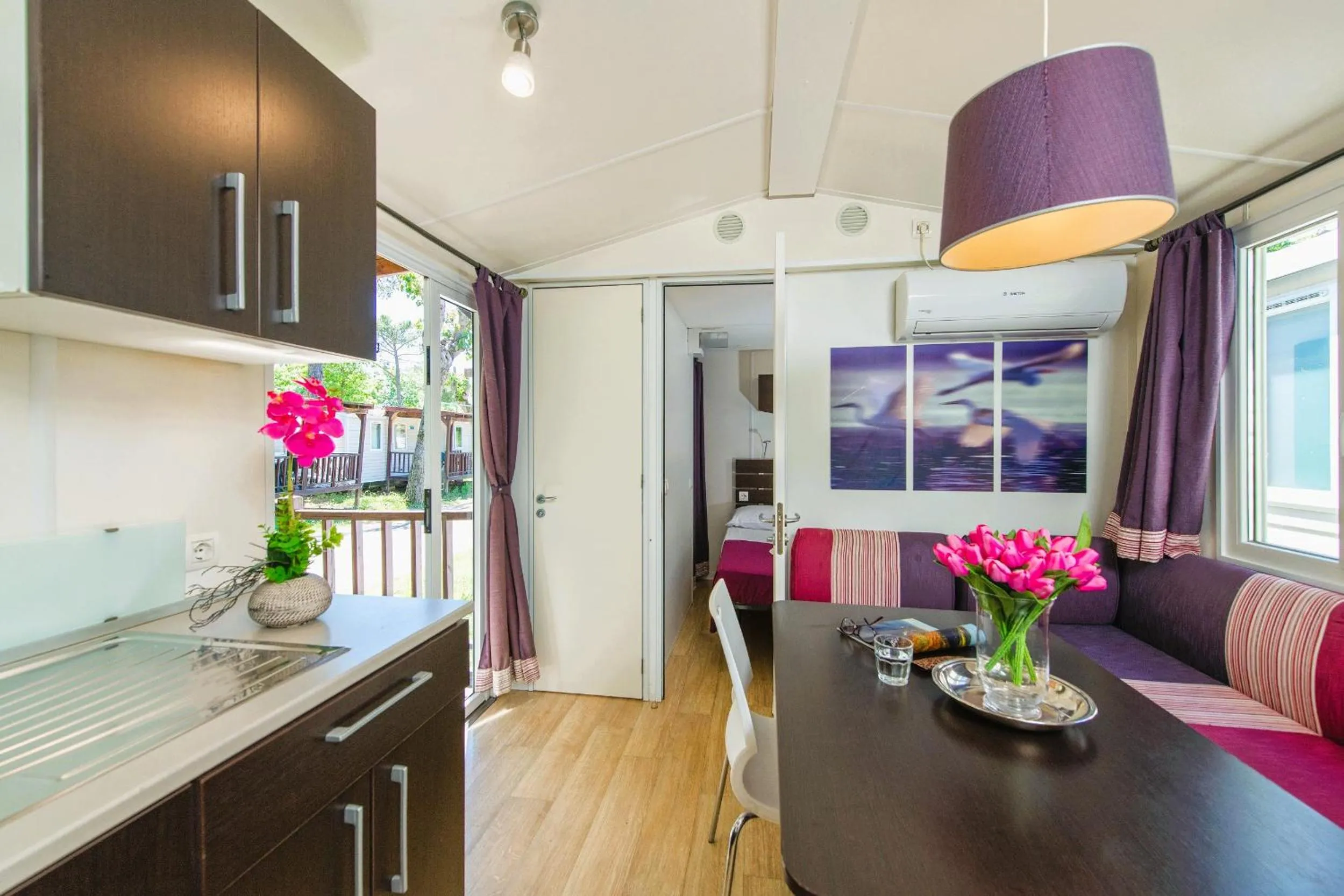 Kitchen or kitchenette in Camping Village Punta Navaccia