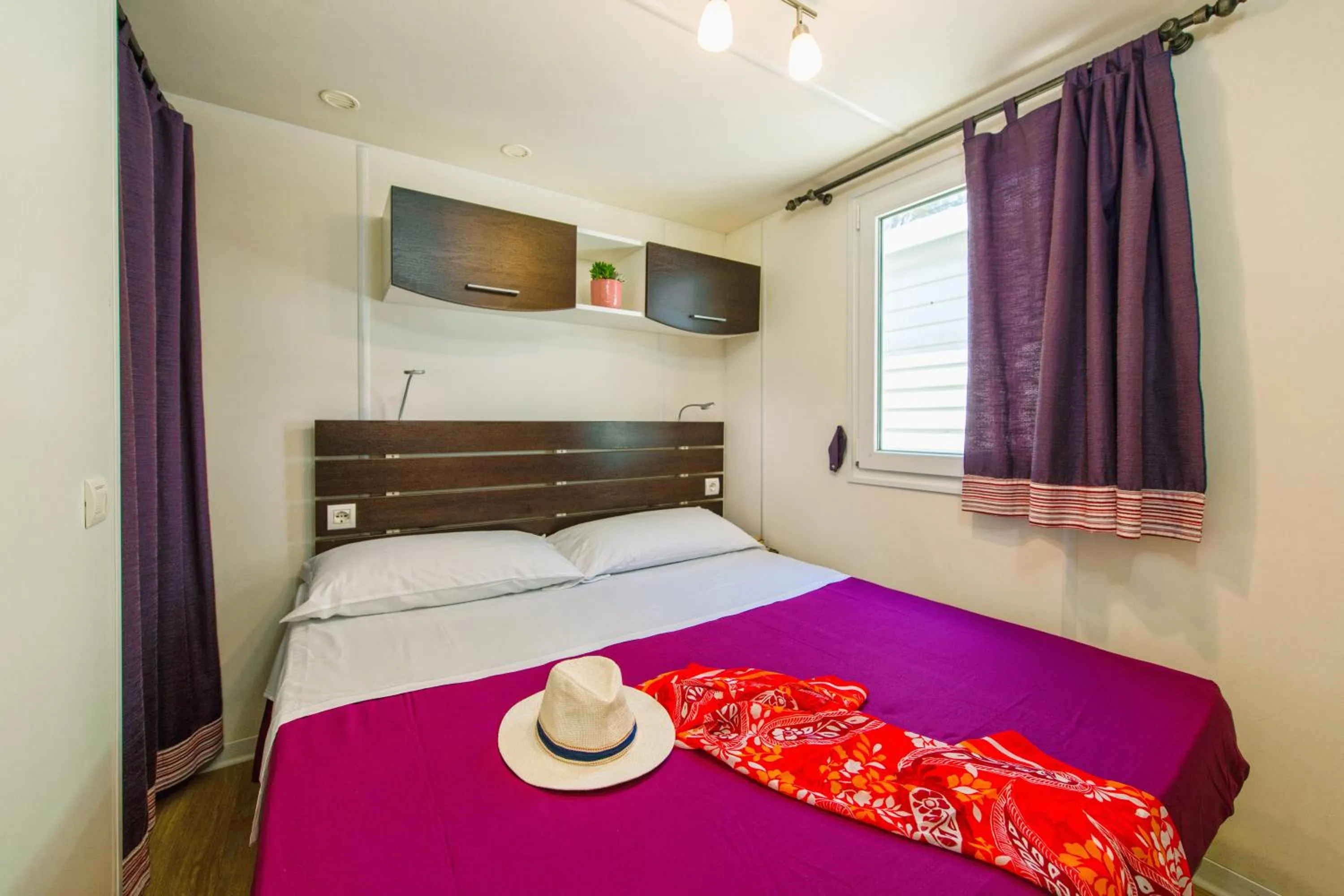 Bed in Camping Village Punta Navaccia