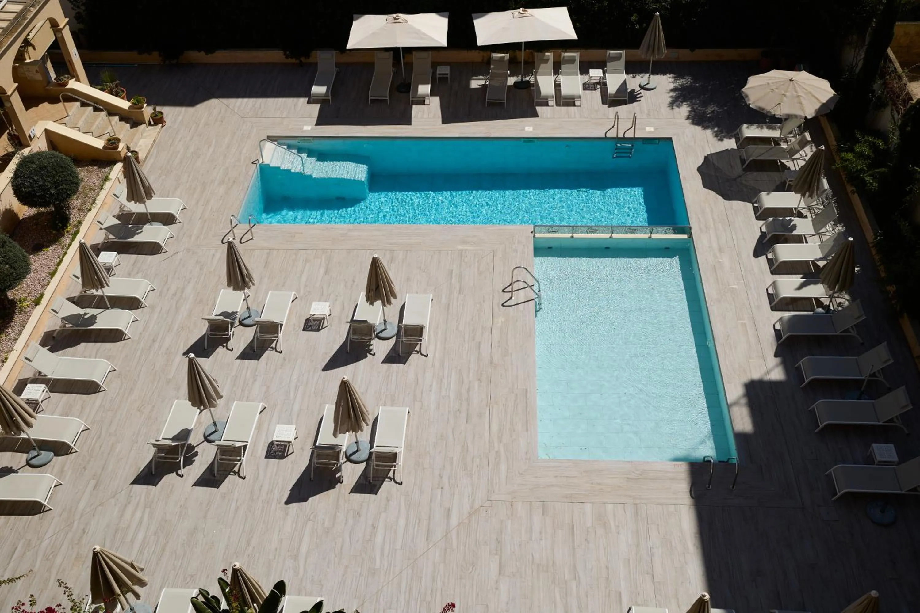 Property building in Apartamentos Isla del Sol