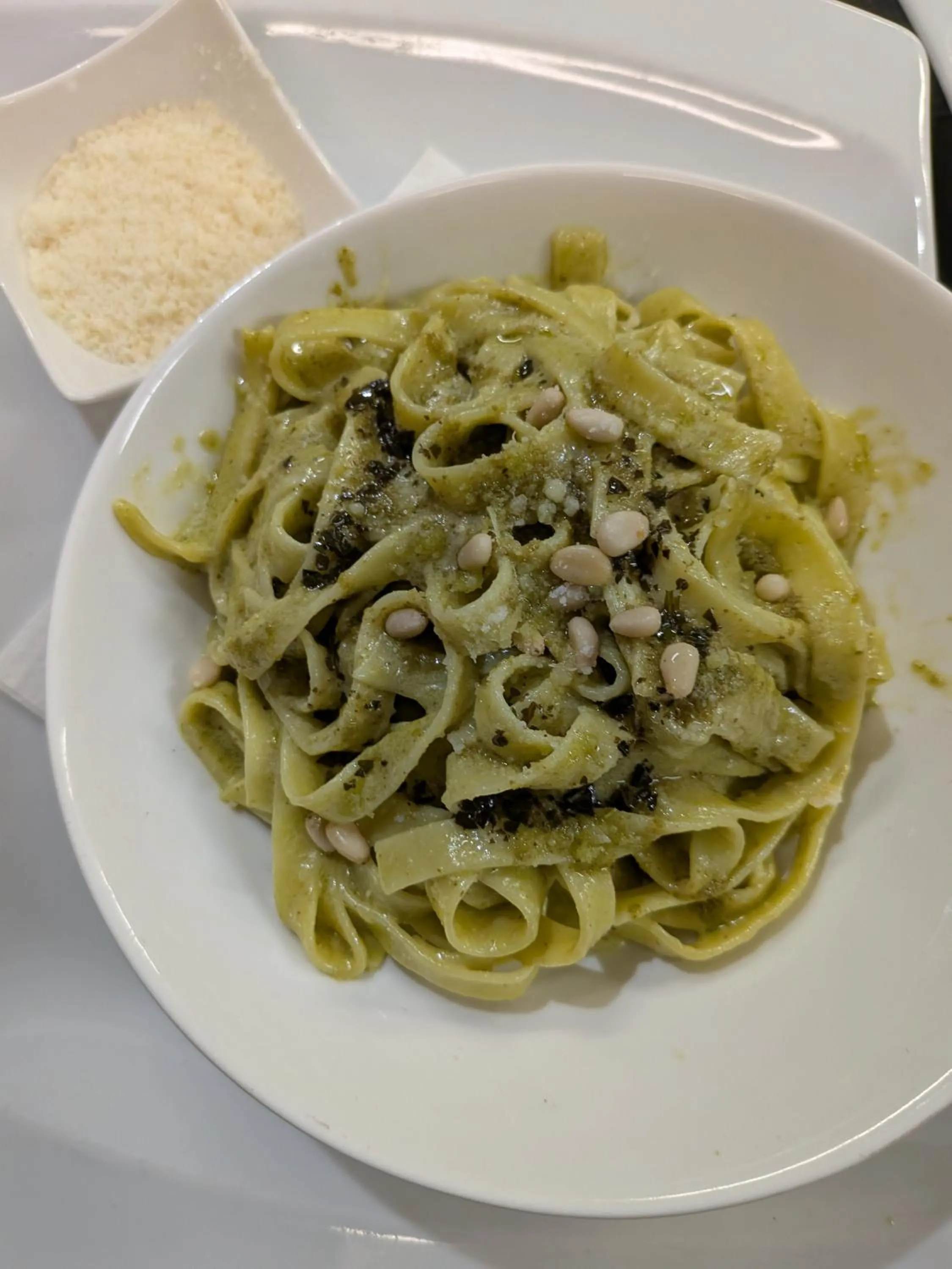 Restaurant/places to eat in KYRIAD ORANGE Centre Ville - HOTEL & RESTAURANT & BAR - La Galerie d'Art des Princes - Provence Alpes Côte d'Azur - France - Proche A7-A9 - exit21- Châteauneuf-du-Pape Avignon Bollene Nimes - 24h-24h