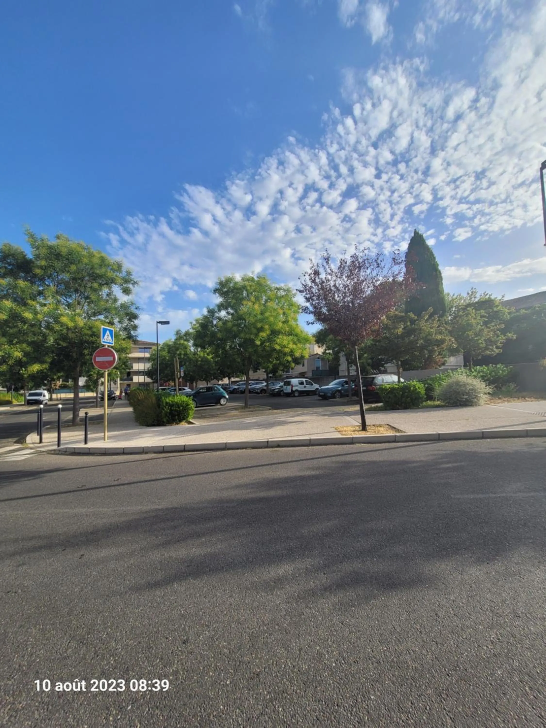 Day in KYRIAD ORANGE Centre Ville - HOTEL & RESTAURANT & BAR - La Galerie d'Art des Princes - Provence Alpes Côte d'Azur - France - Proche A7-A9 - exit21- Châteauneuf-du-Pape Avignon Bollene Nimes - 24h-24h