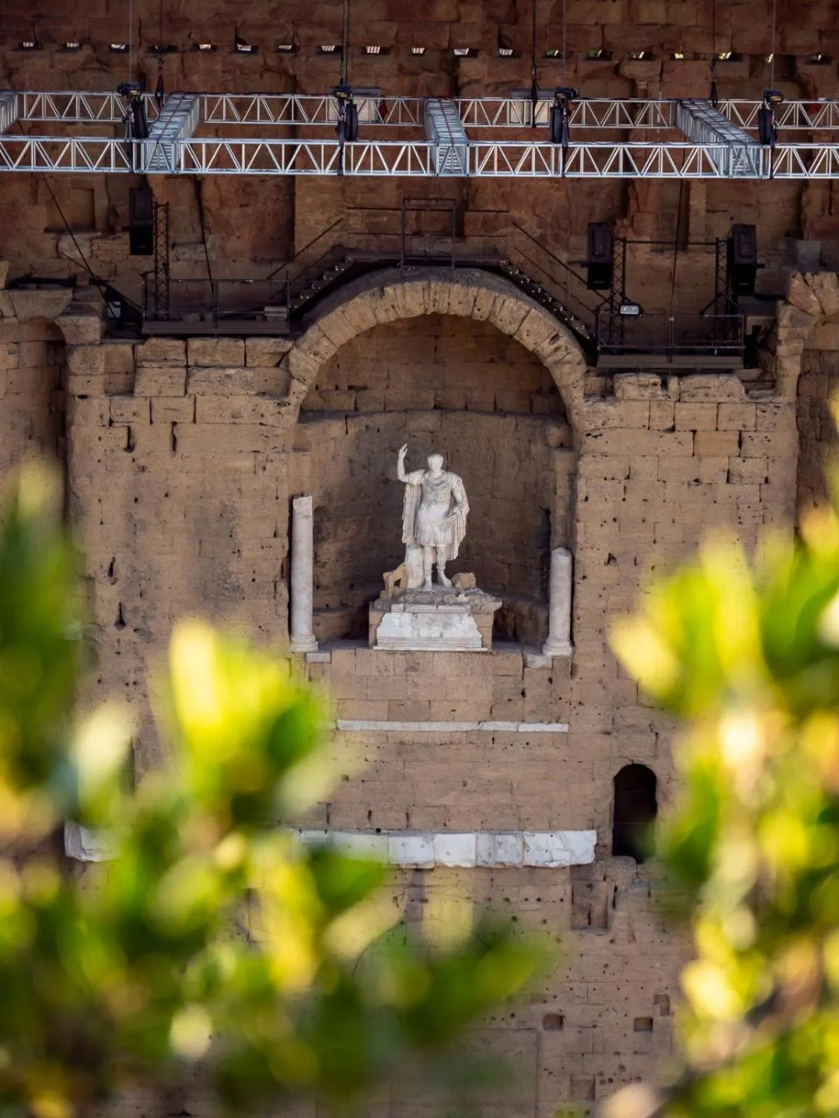 Nearby landmark in KYRIAD ORANGE Centre Ville - HOTEL & RESTAURANT & BAR - La Galerie d'Art des Princes - Provence Alpes Côte d'Azur - France - Proche A7-A9 - exit21- Châteauneuf-du-Pape Avignon Bollene Nimes - 24h-24h