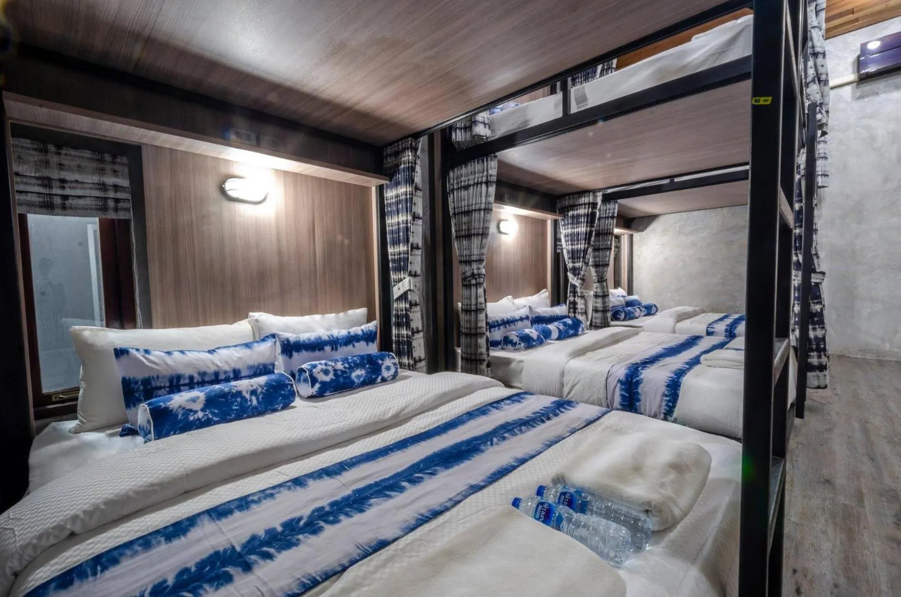 Bed in The Chic Lipe