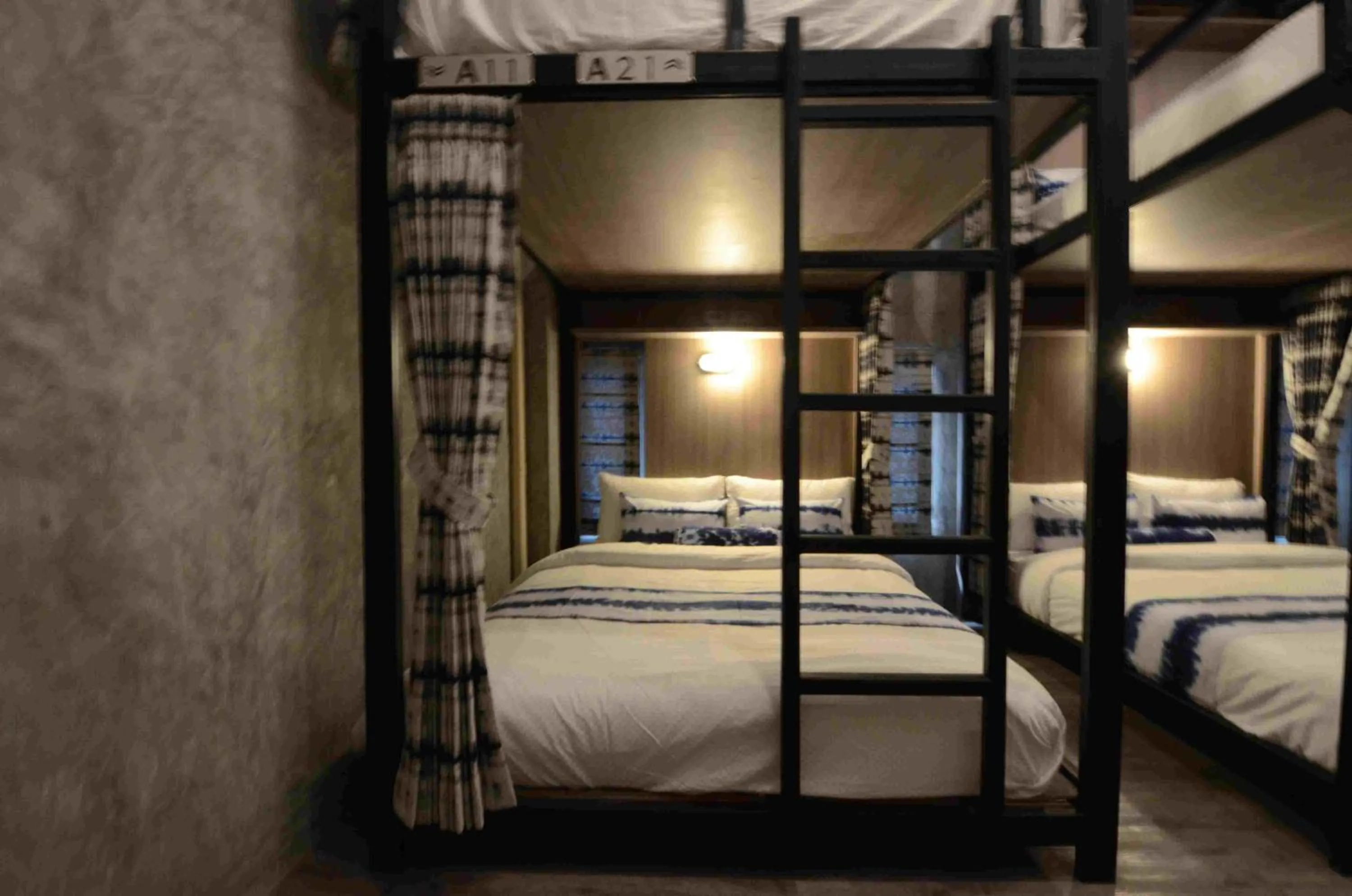 Bed in The Chic Lipe