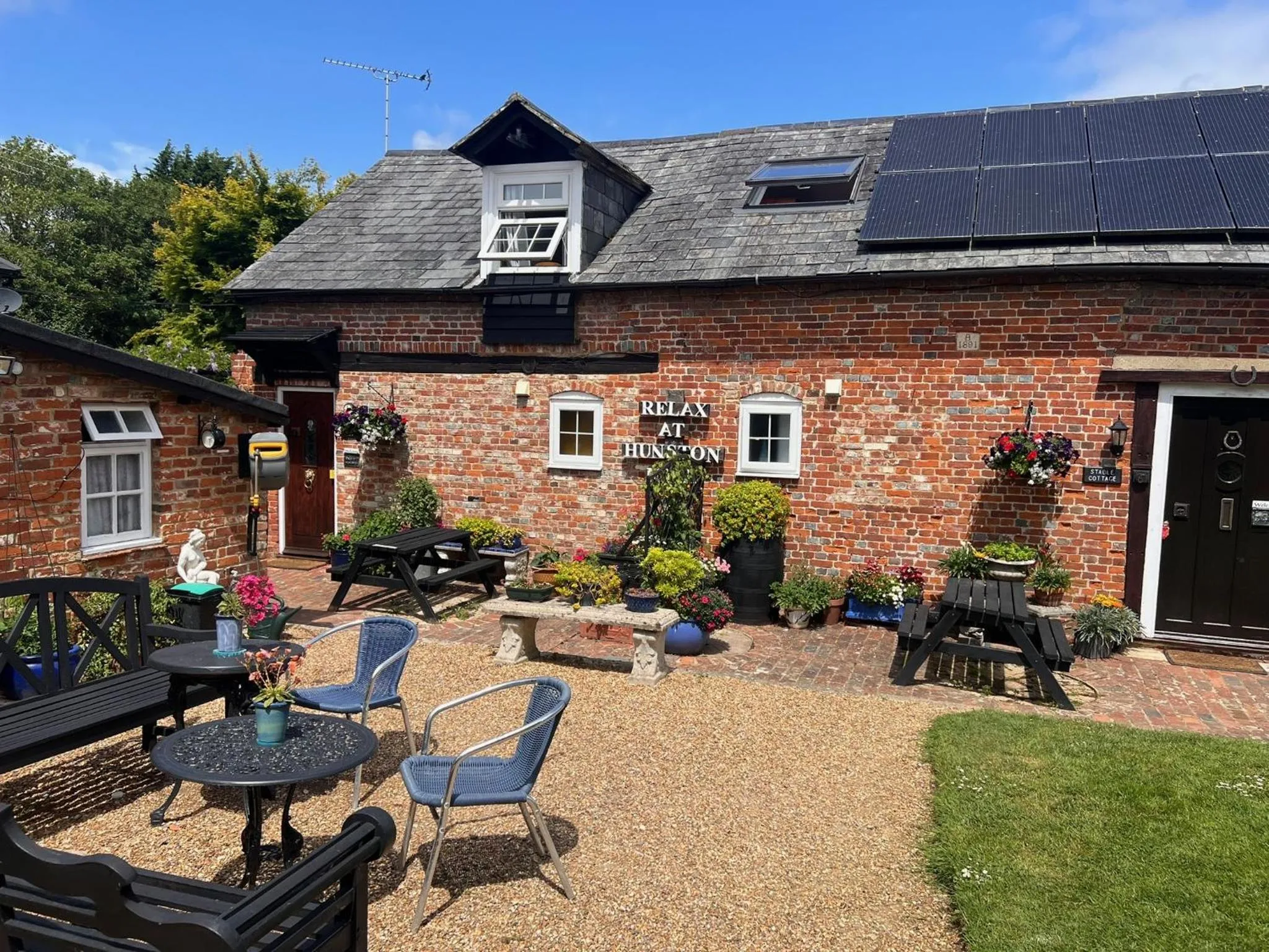 Garden in Hunston Mill Self Catering Dog Stay For Free