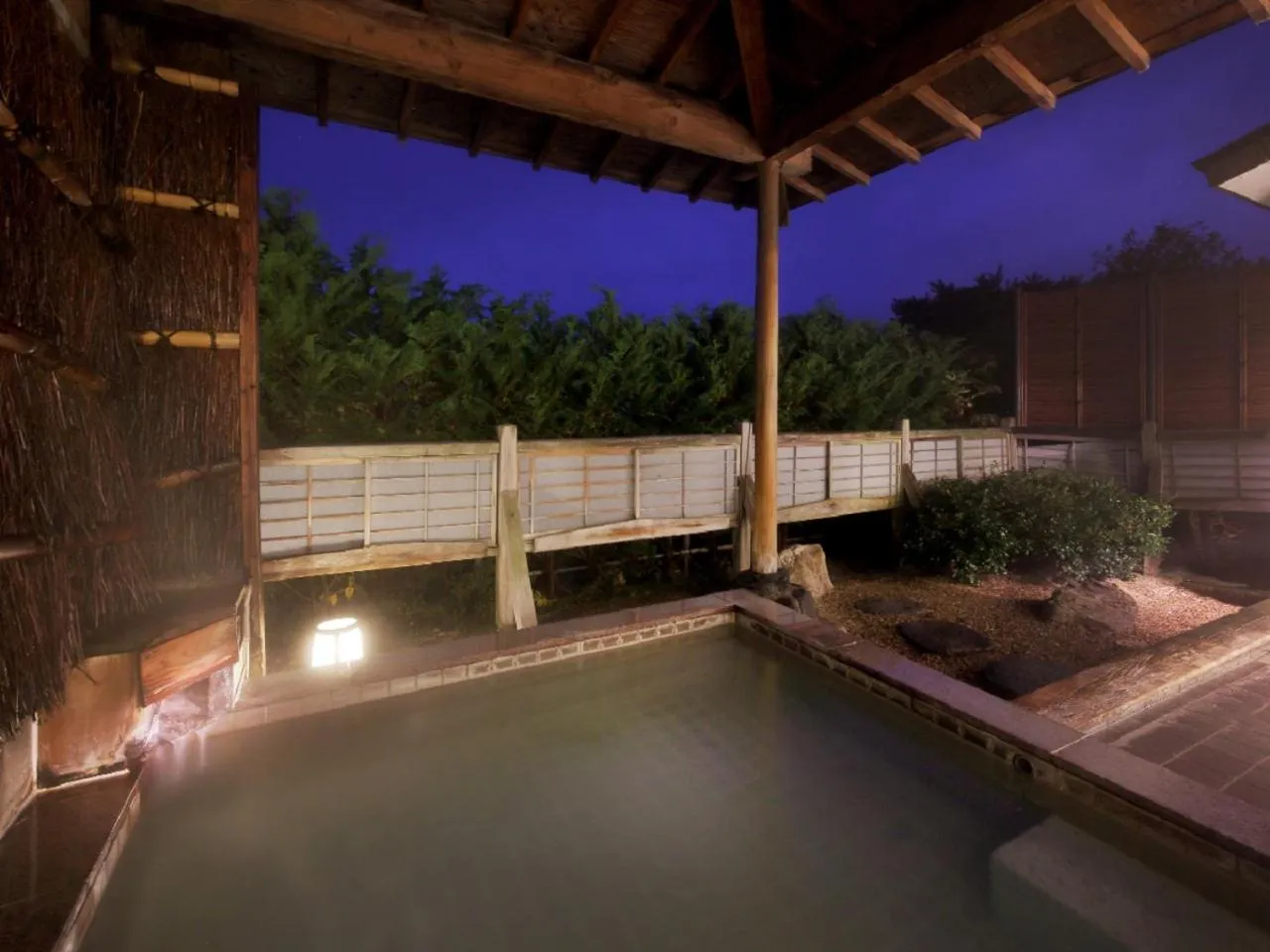 Kagamigaike Hekizantei