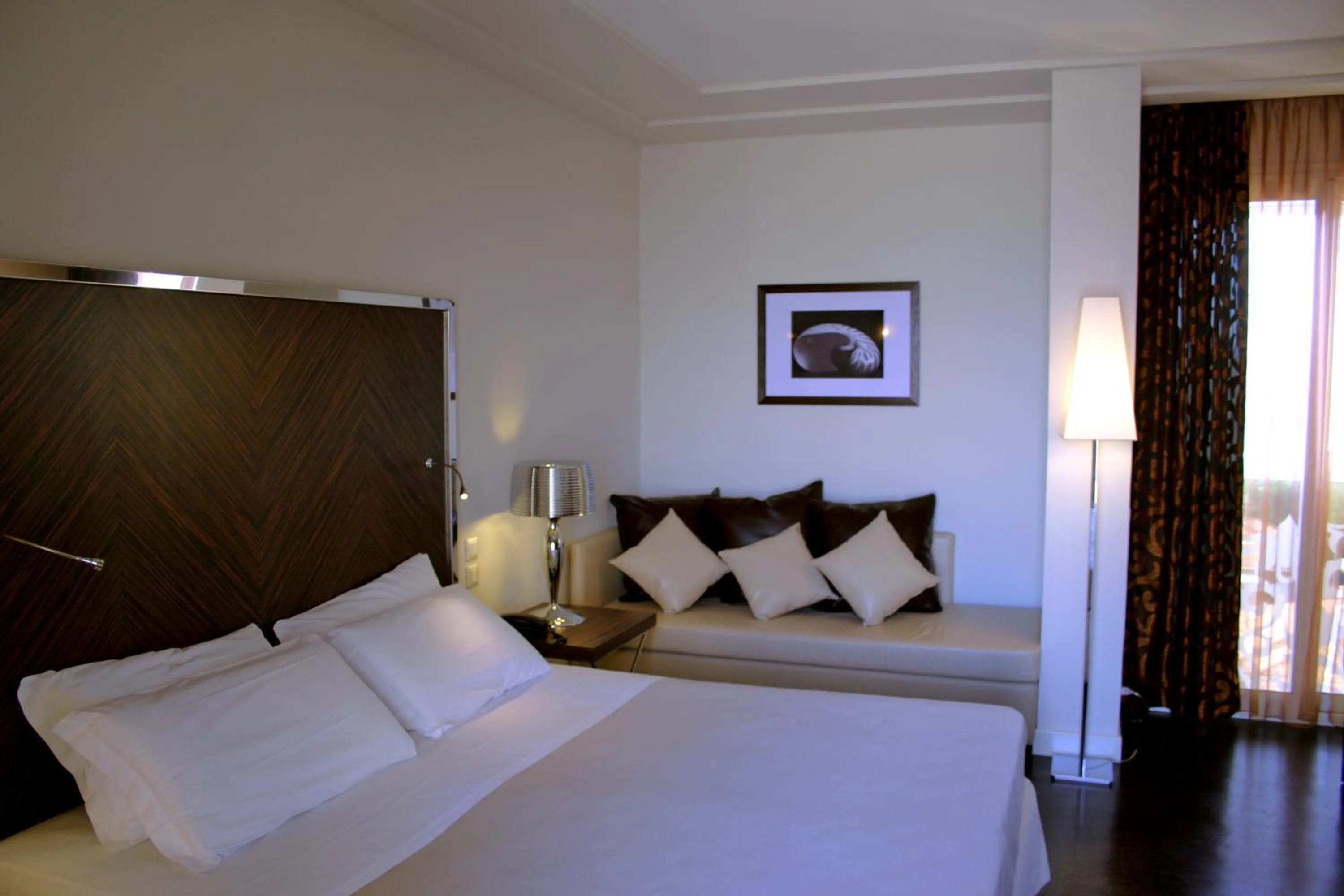 Photo of the whole room, Bed in Hotel Byron