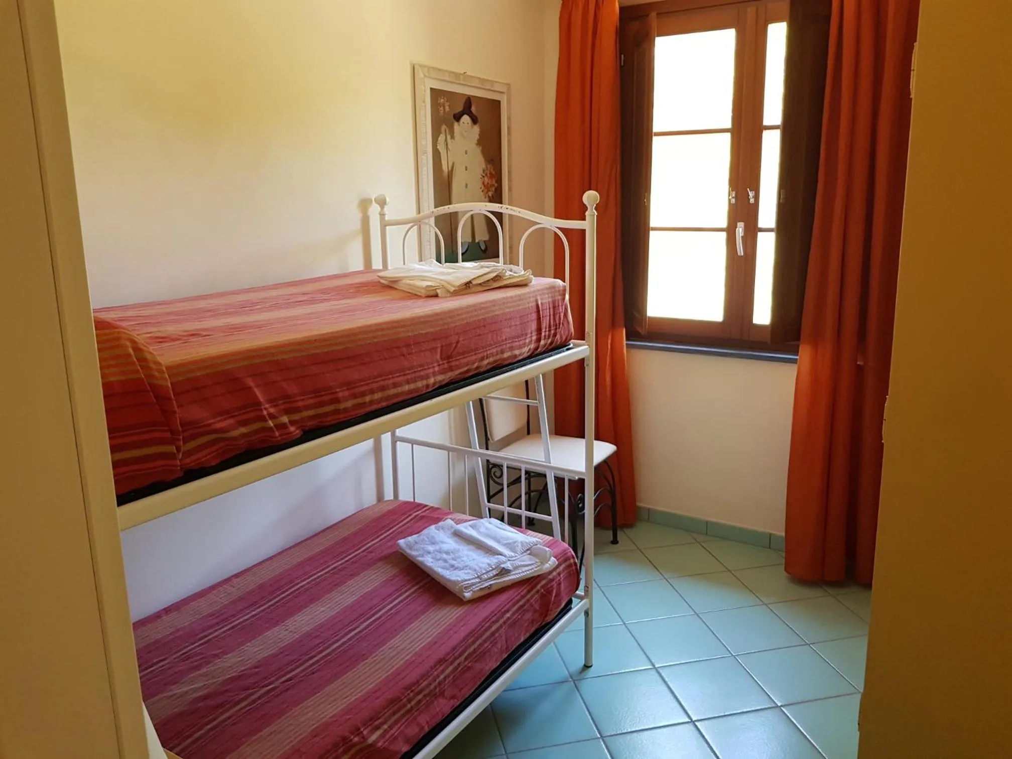 bunk bed, Bed in Villaggio Turistico Airone