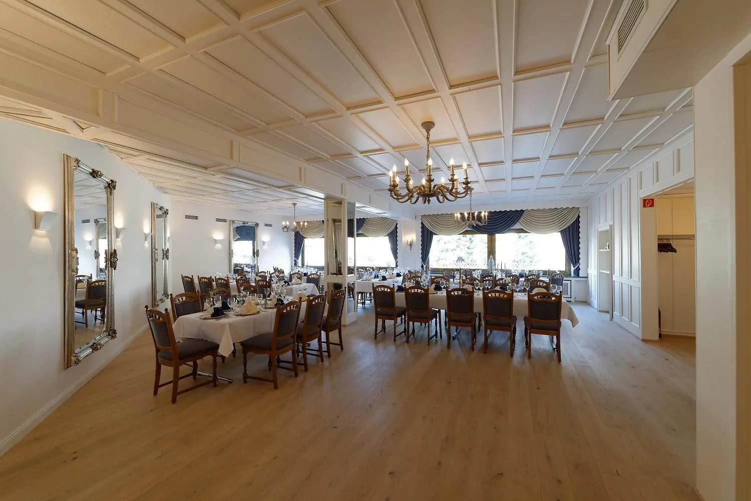 Restaurant/places to eat in Landhotel Lohmann