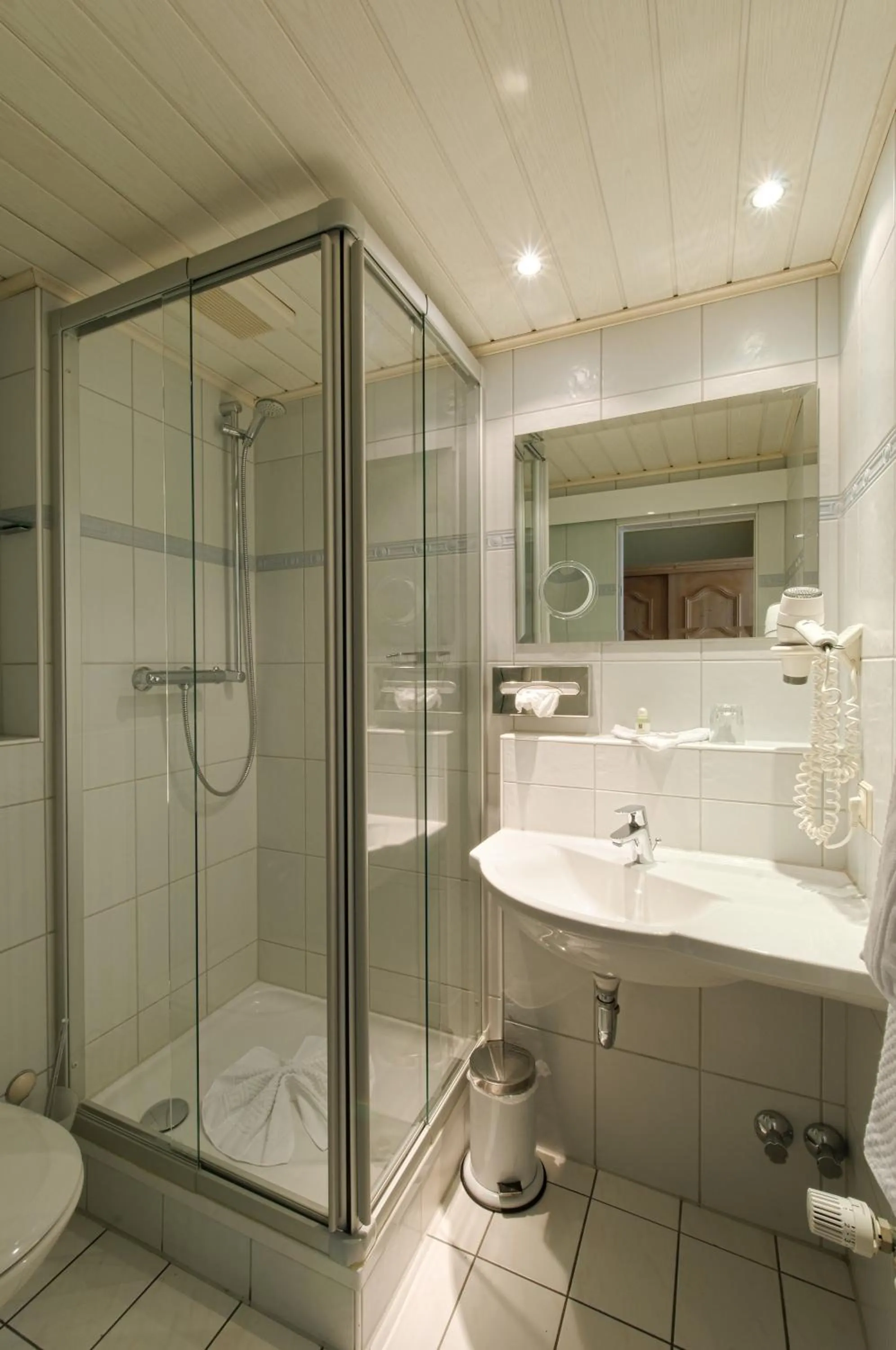 Bathroom in Landhotel Lohmann