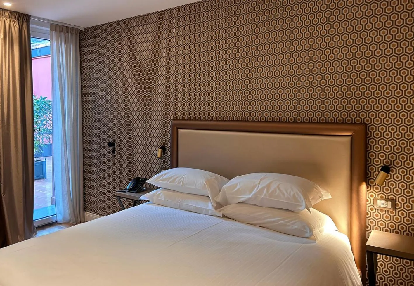 Bedroom, Bed in Caruso Place Luxury Rooms & Suites