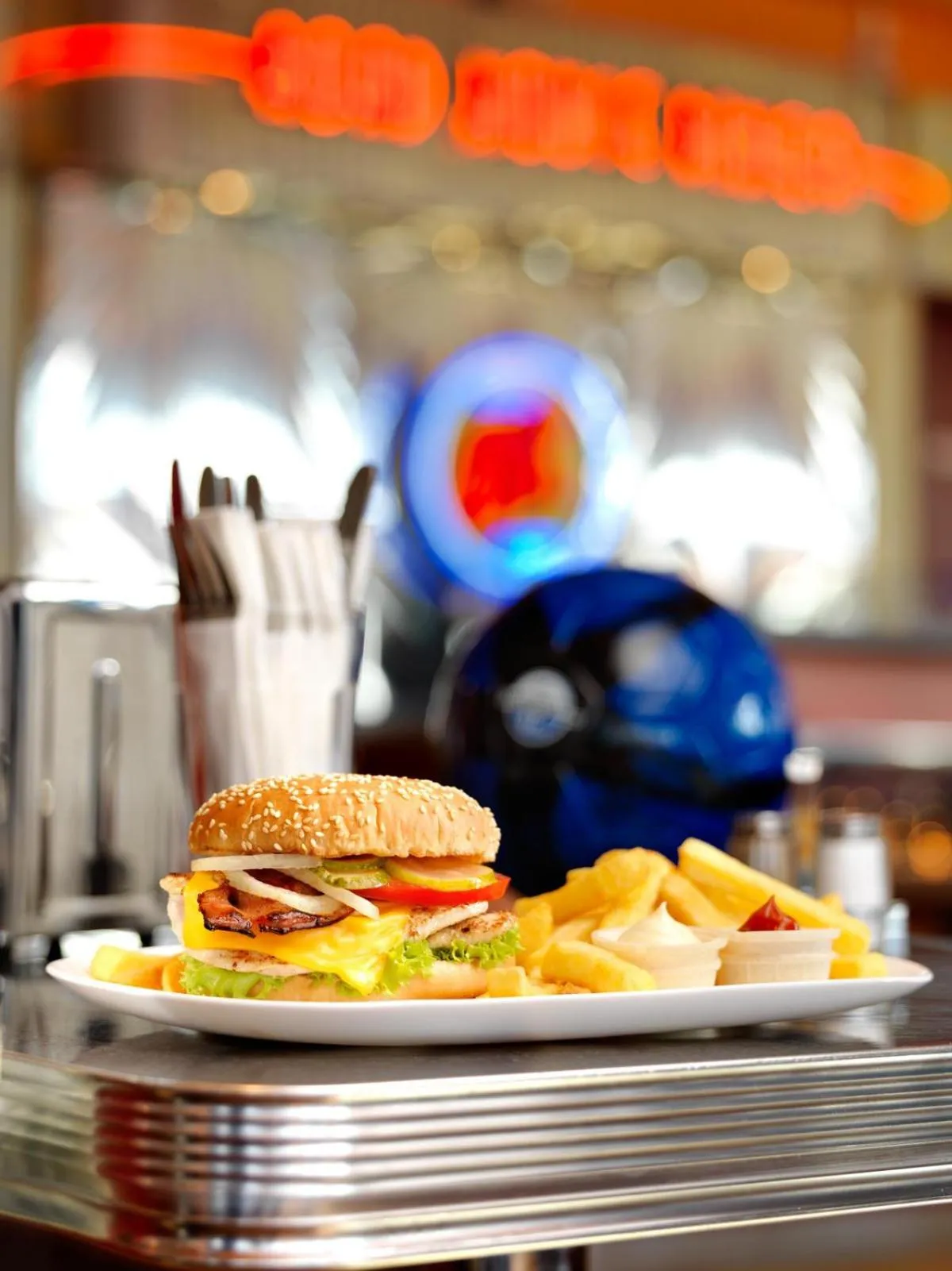 Restaurant/places to eat in Road House Hotel