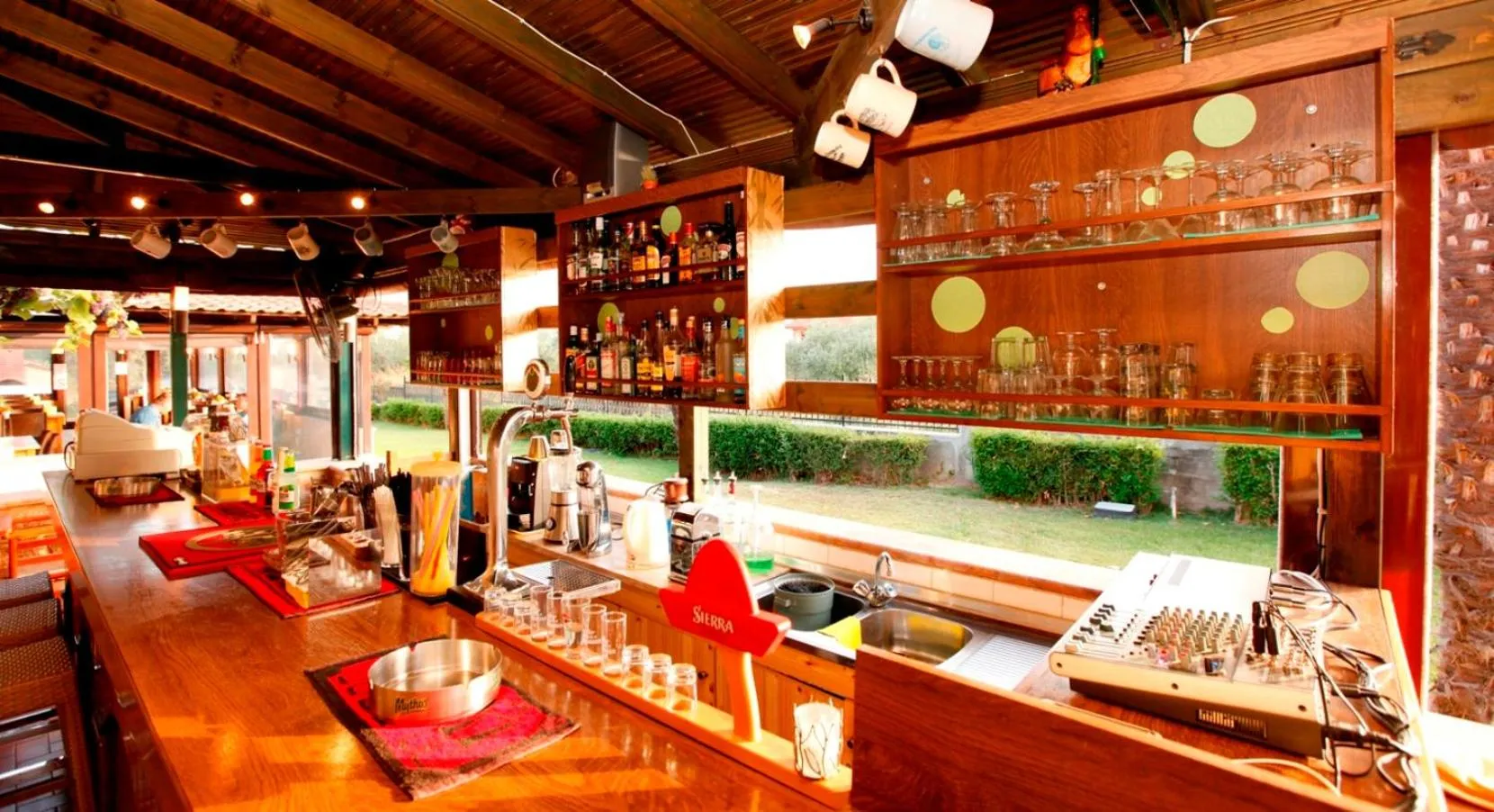 Lounge or bar in Ariadni Hotel Bungalows