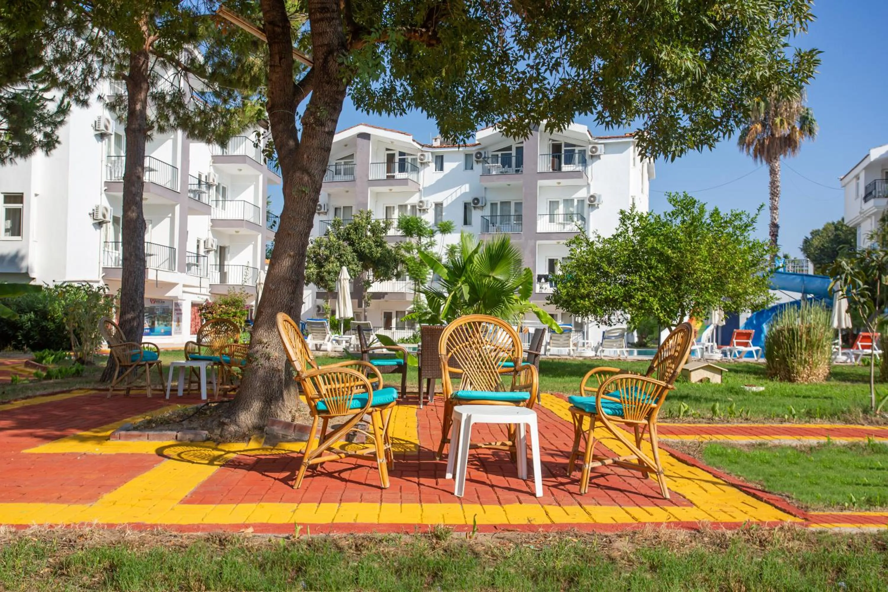 Property building in Irem Garden Hotel & Apartments