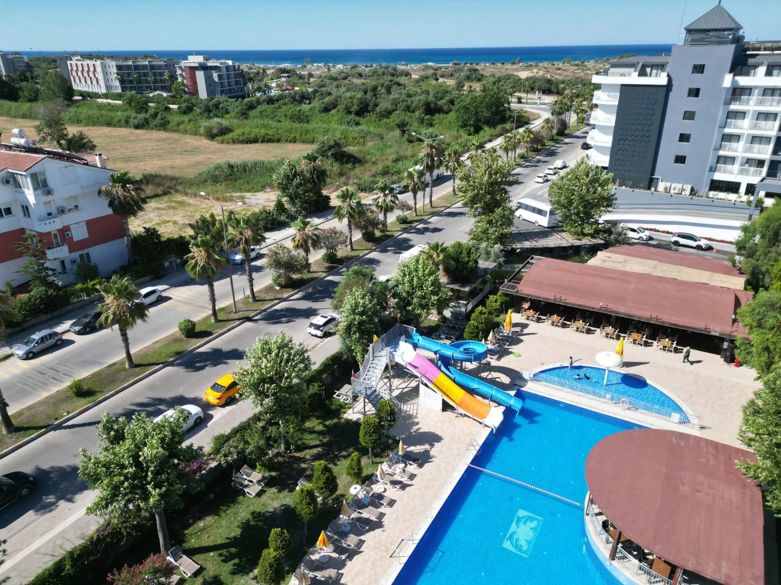 Swimming pool in Irem Garden Hotel & Apartments