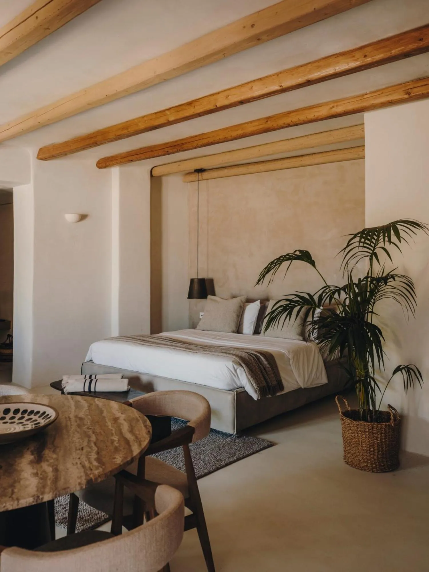 Bed in The Wild by Interni