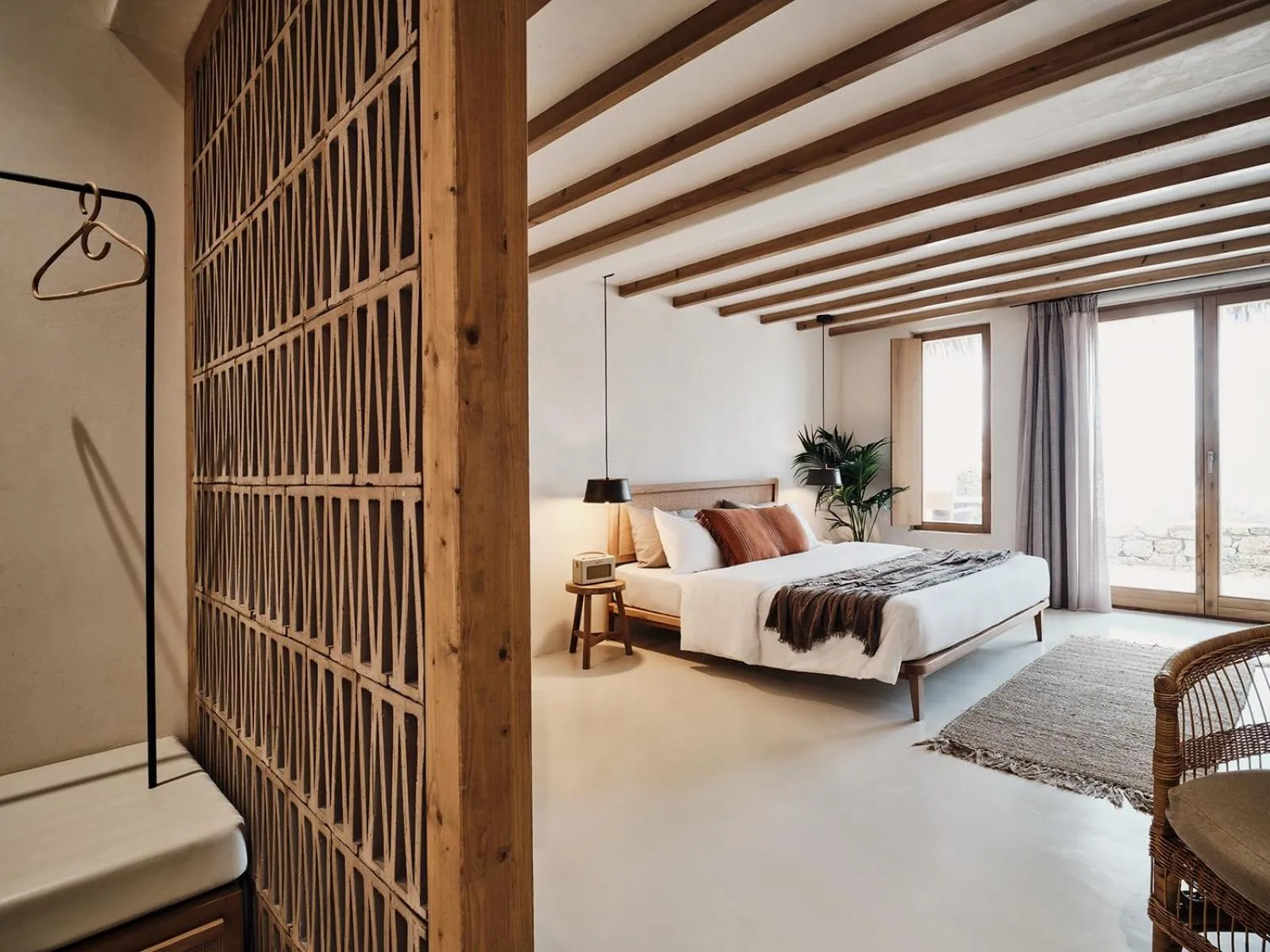 Bed in The Wild by Interni