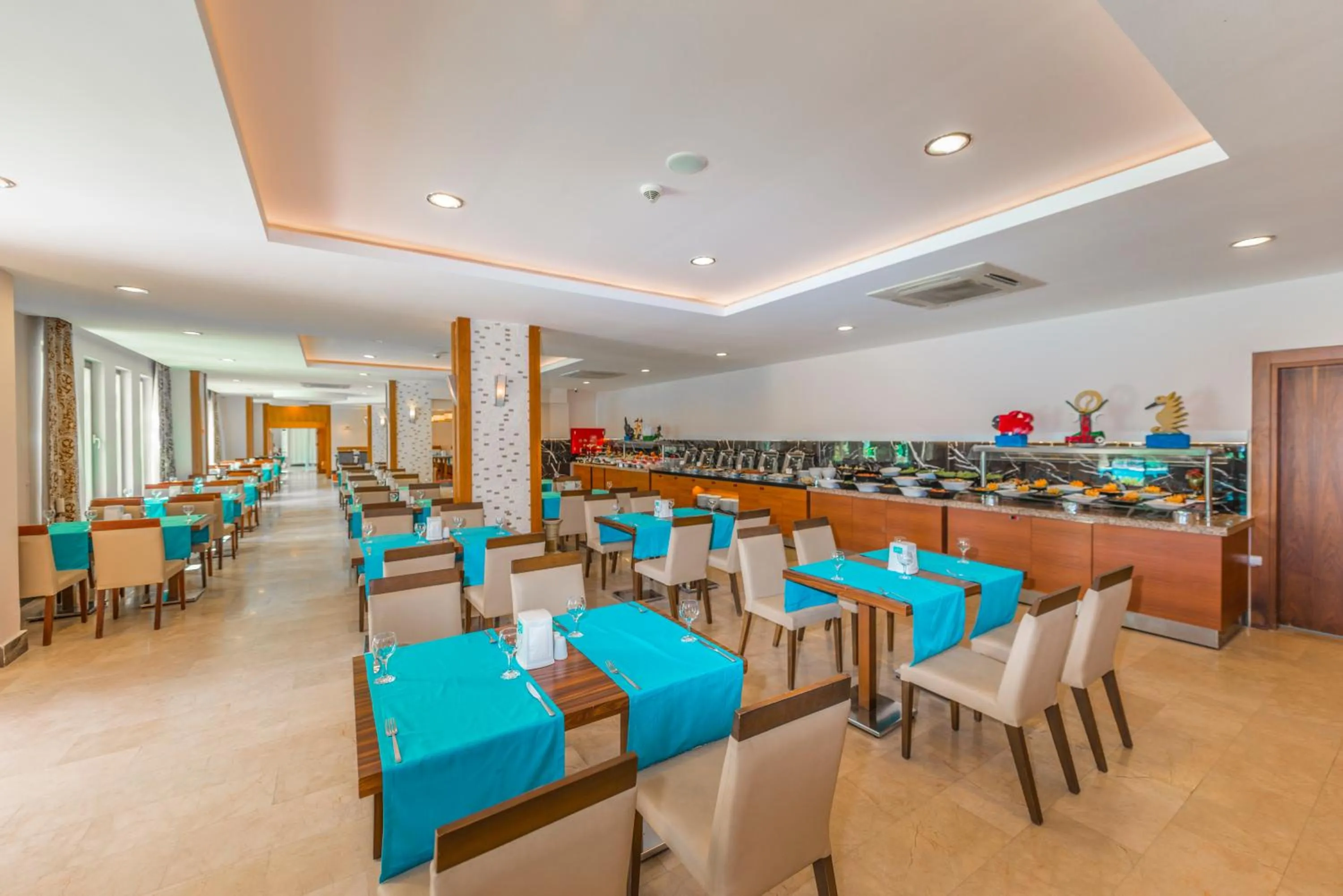 Breakfast in Side Löwe Hotel