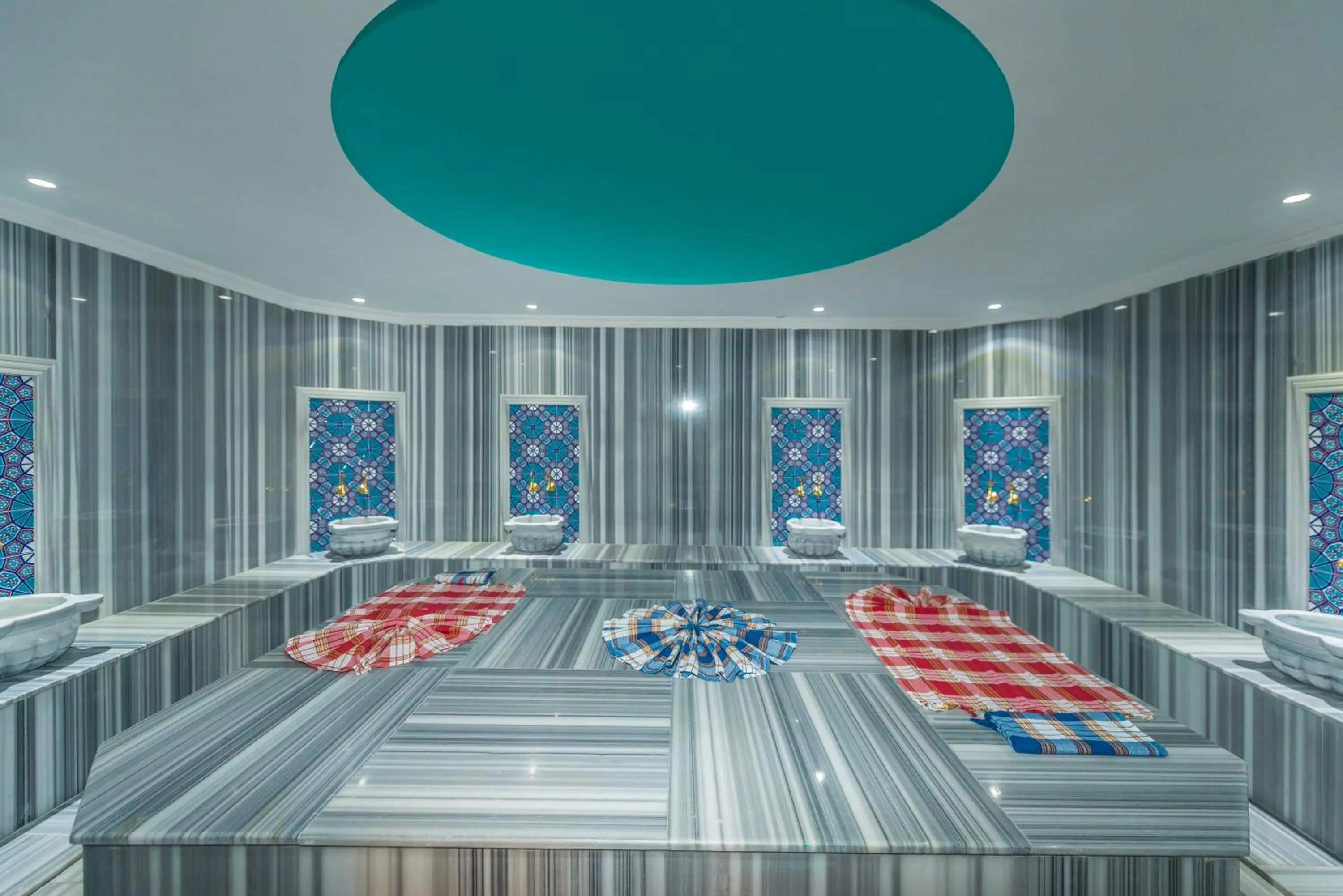 Bed in Side Löwe Hotel