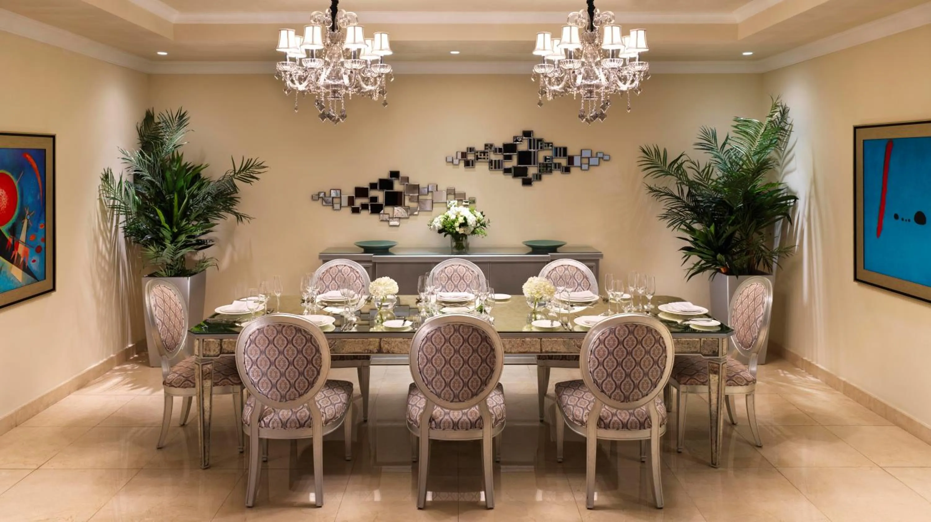 Dining area in Kempinski Hotel Palm Jumeirah