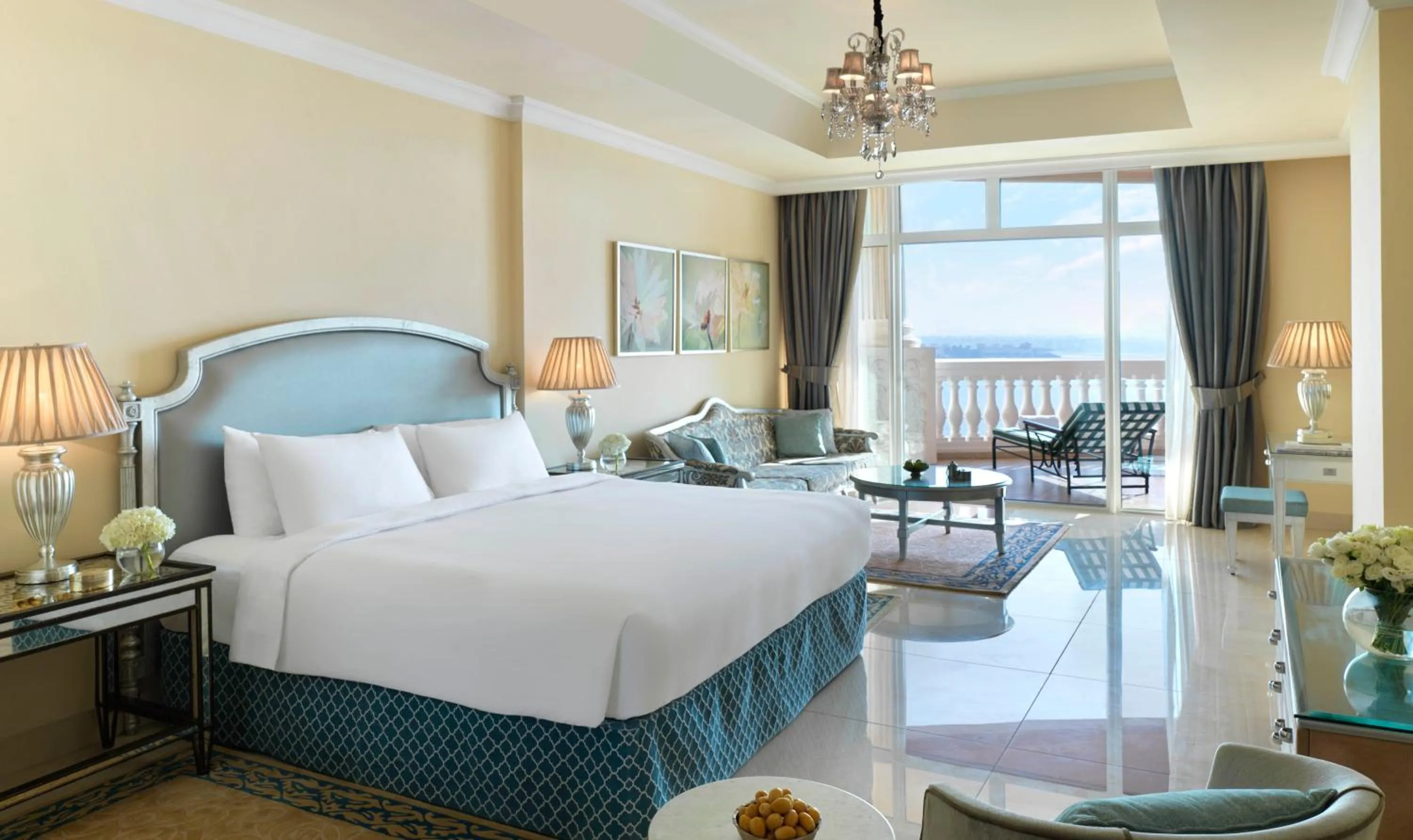 Bedroom, Bed in Kempinski Hotel Palm Jumeirah