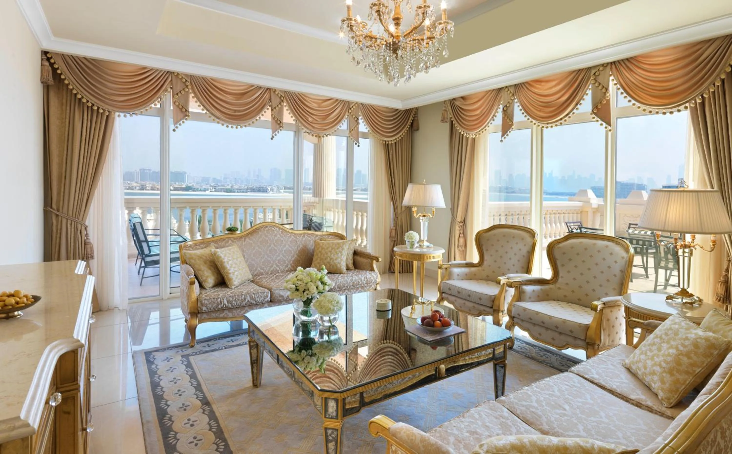 Living room in Kempinski Hotel Palm Jumeirah