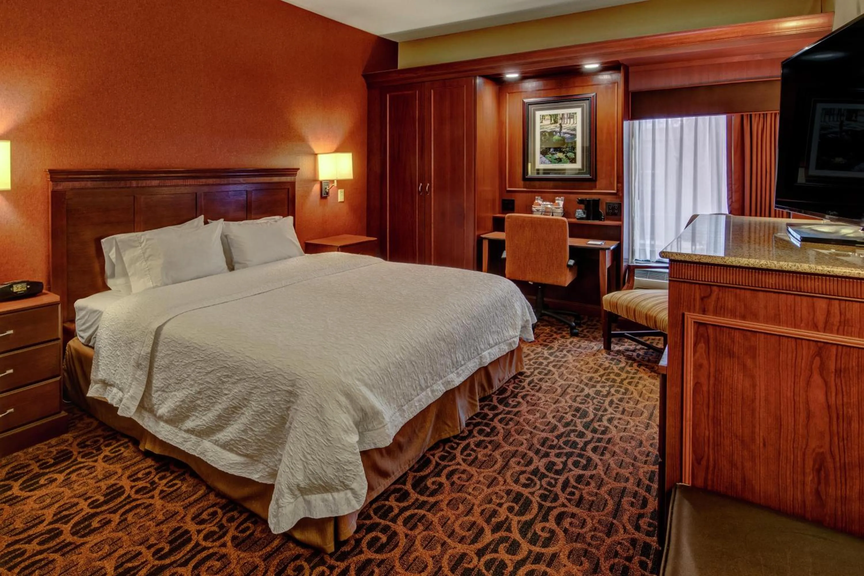 Bedroom, Bed in Hampton Inn Winchester KY