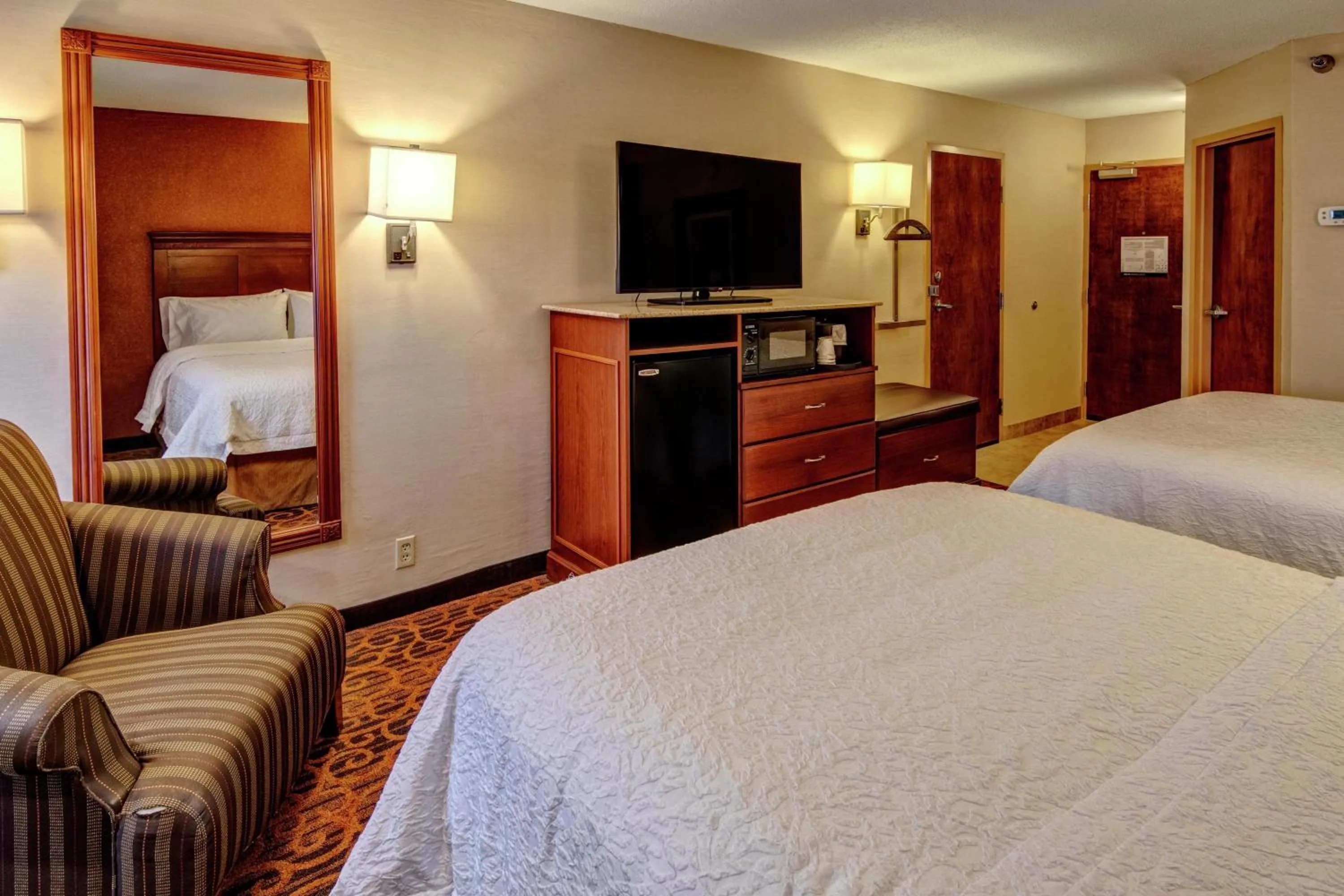 Bedroom, Bed in Hampton Inn Winchester KY