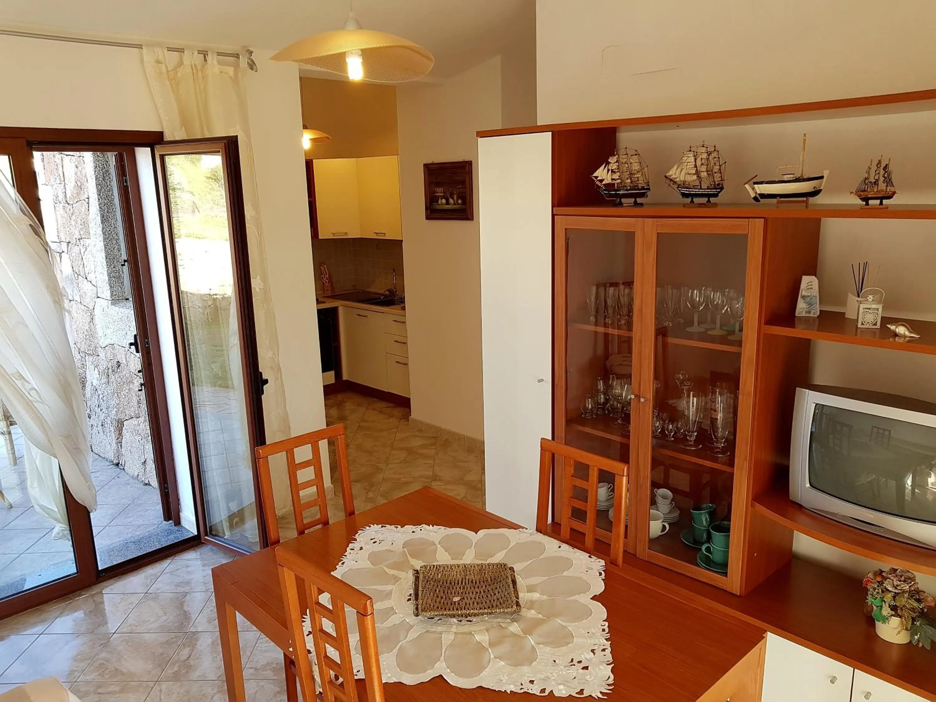 Dining area in villette baia