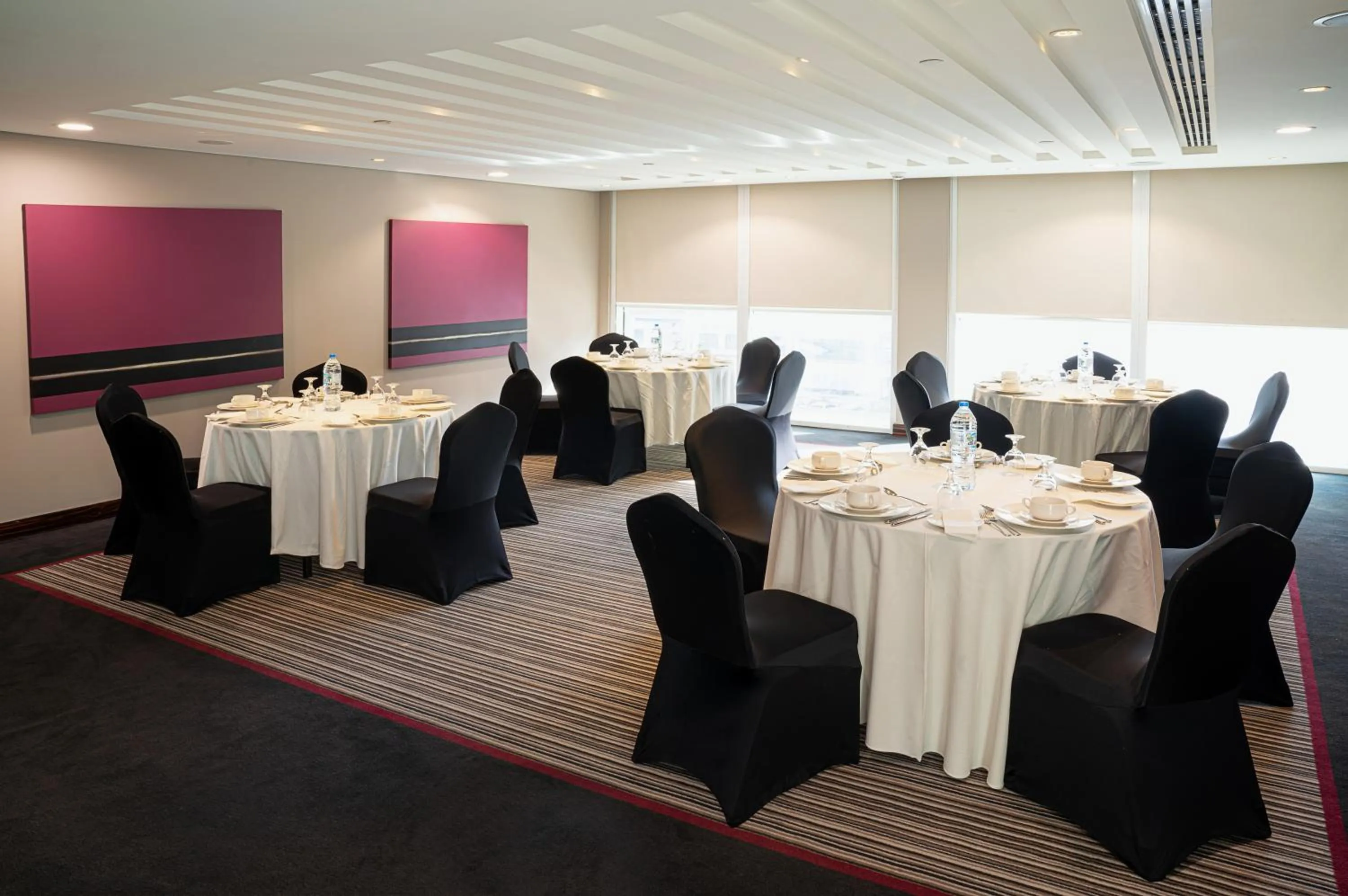 Meeting/conference room in Centro Al Manhal by Rotana