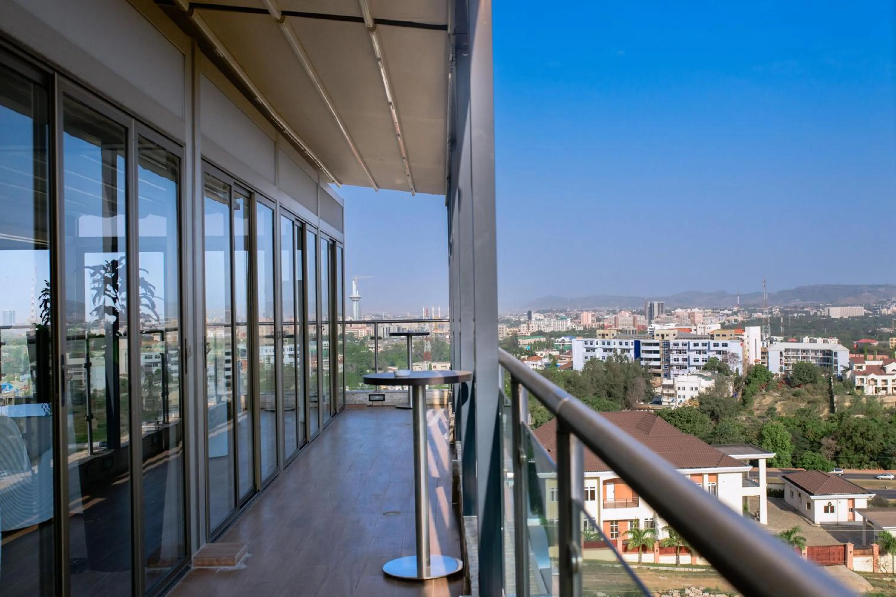 Lounge or bar in The Wells Carlton