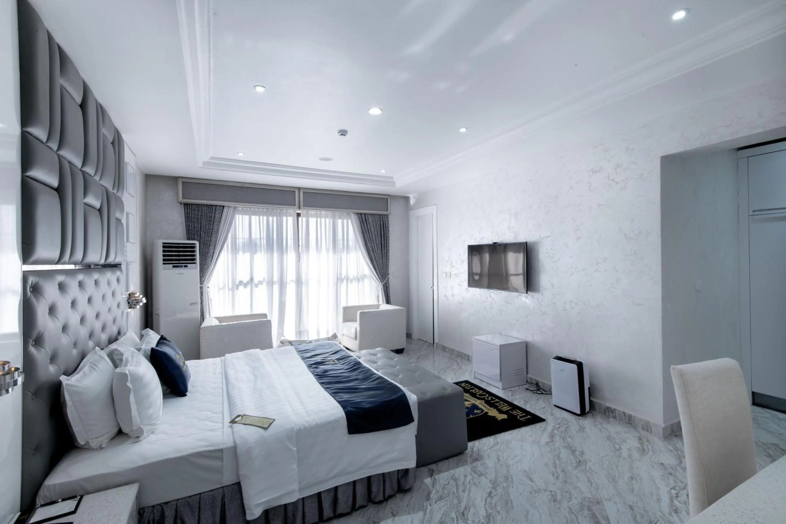 Bedroom in The Wells Carlton