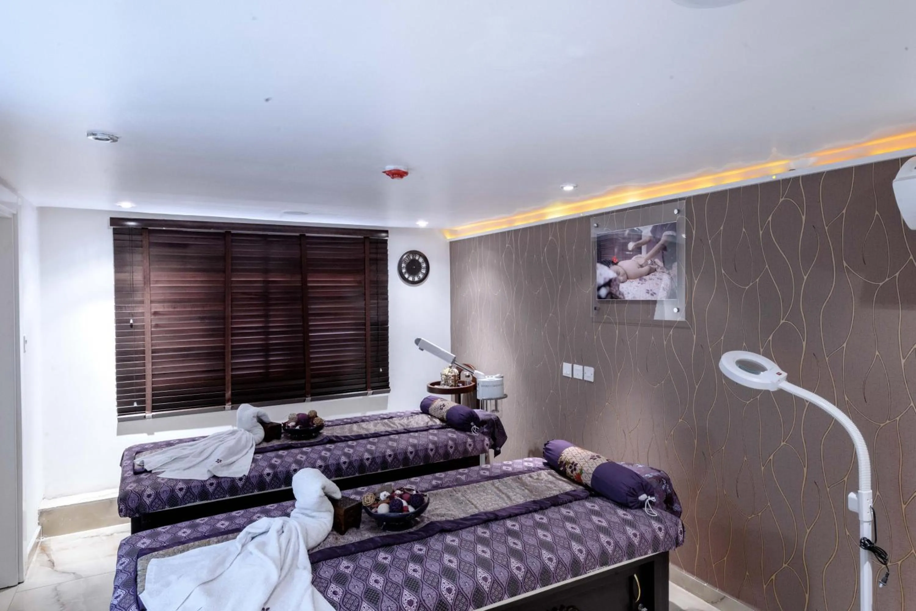 Living room in The Wells Carlton