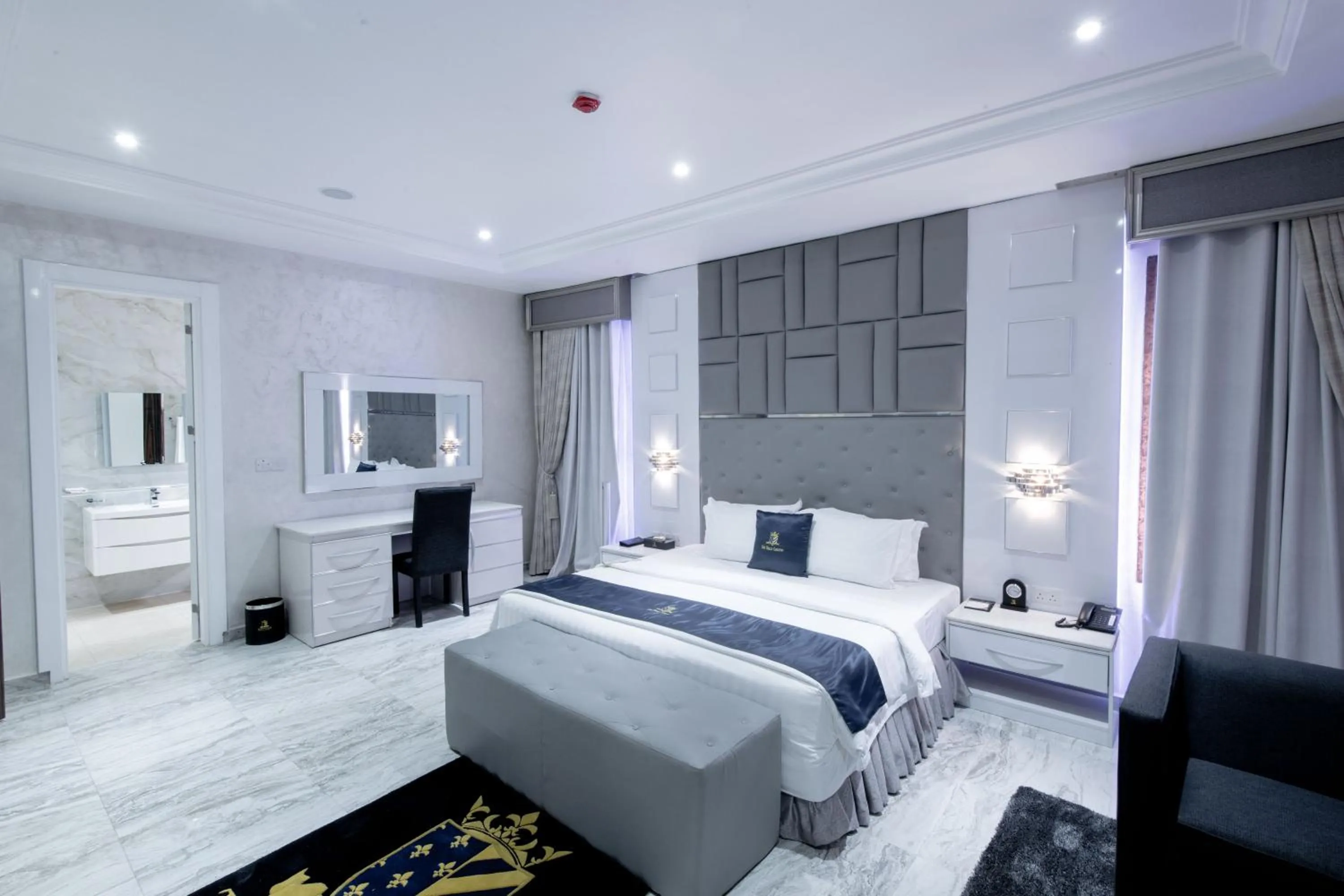 Bedroom in The Wells Carlton