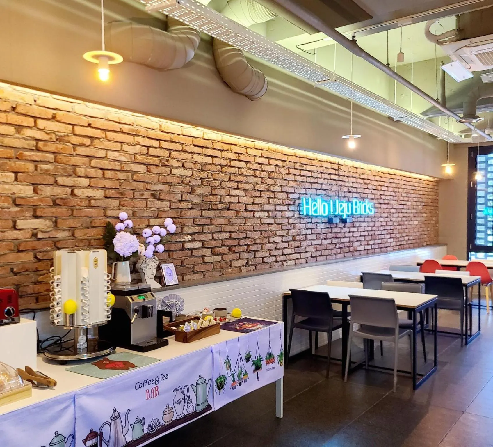Restaurant/places to eat in Jeju Bricks Hotel