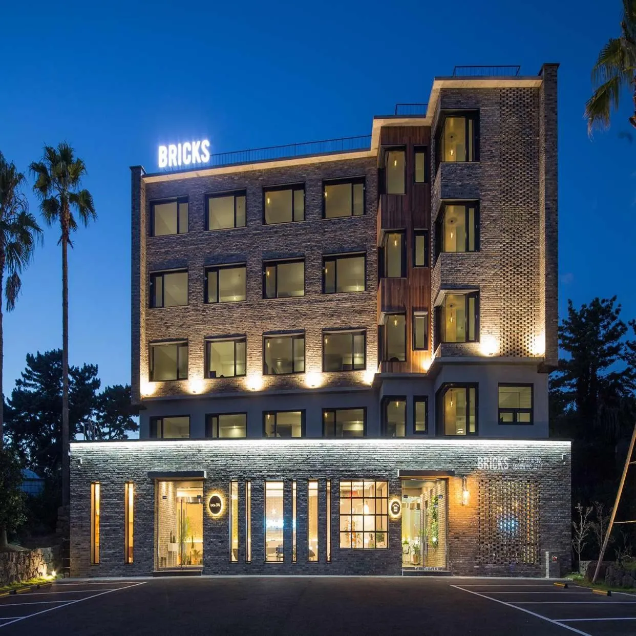 Property building in Jeju Bricks Hotel
