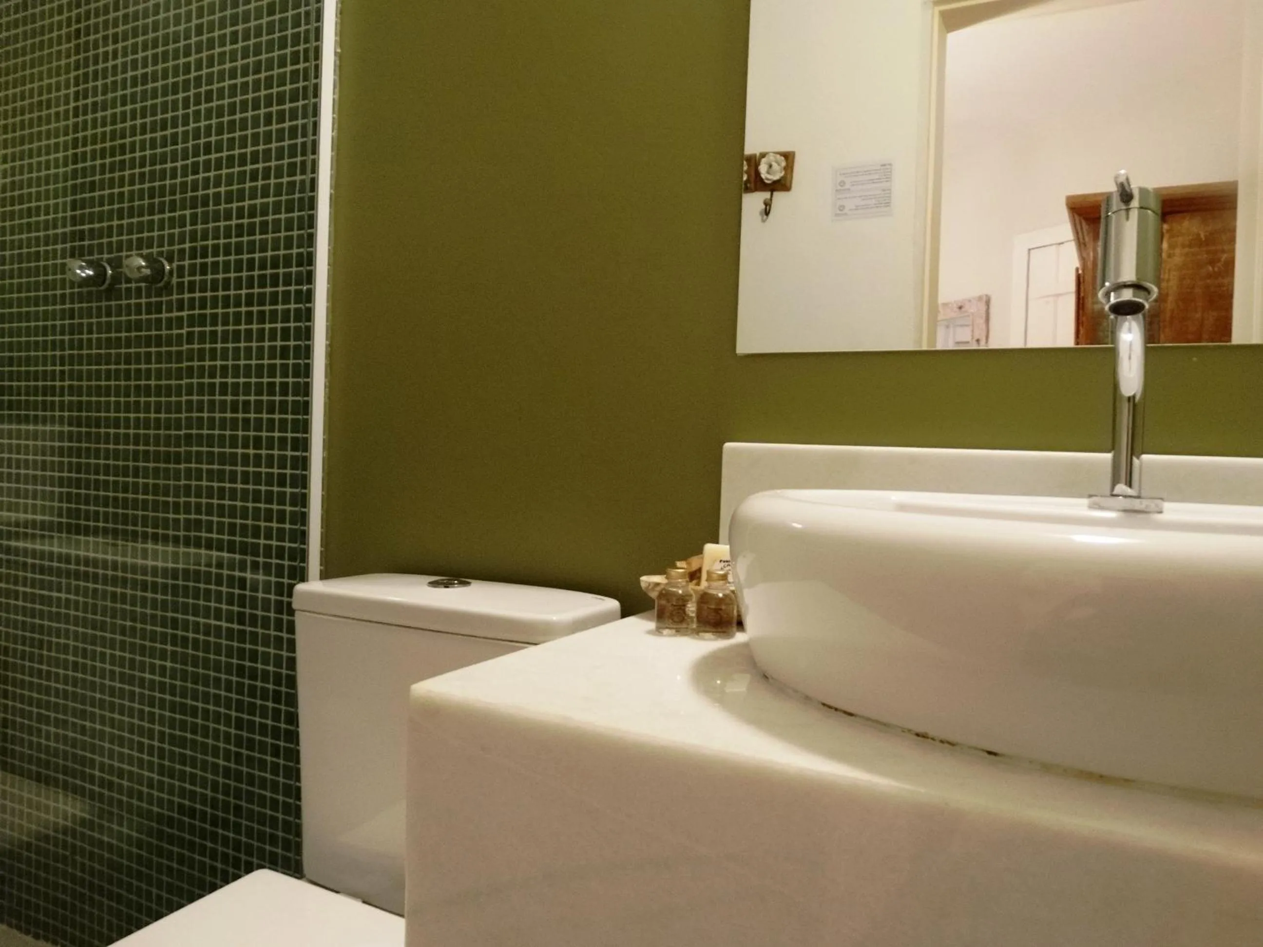 Bathroom in Recanto das Andorinhas Studios