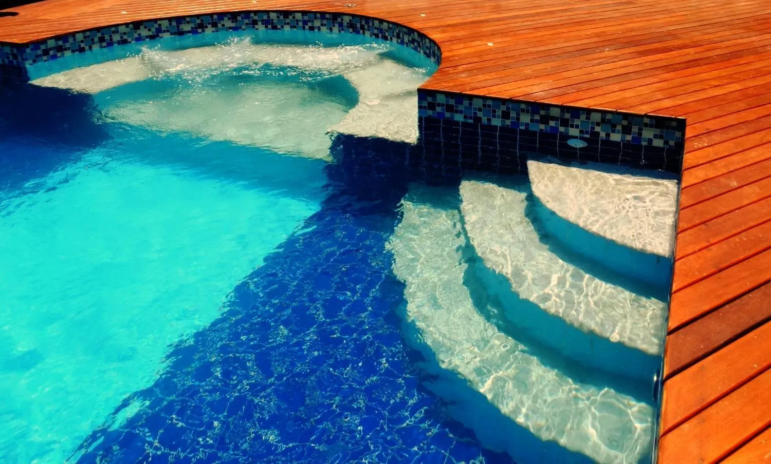 Swimming pool in Recanto das Andorinhas Studios
