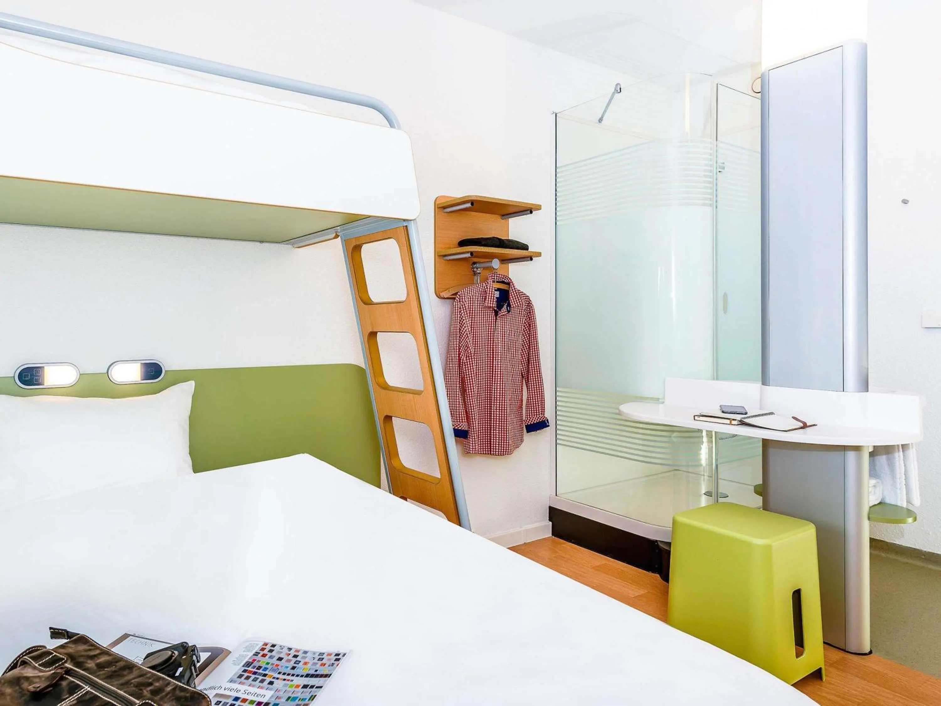 Bedroom, Bed in ibis budget Saint-Quentin Centre Gare