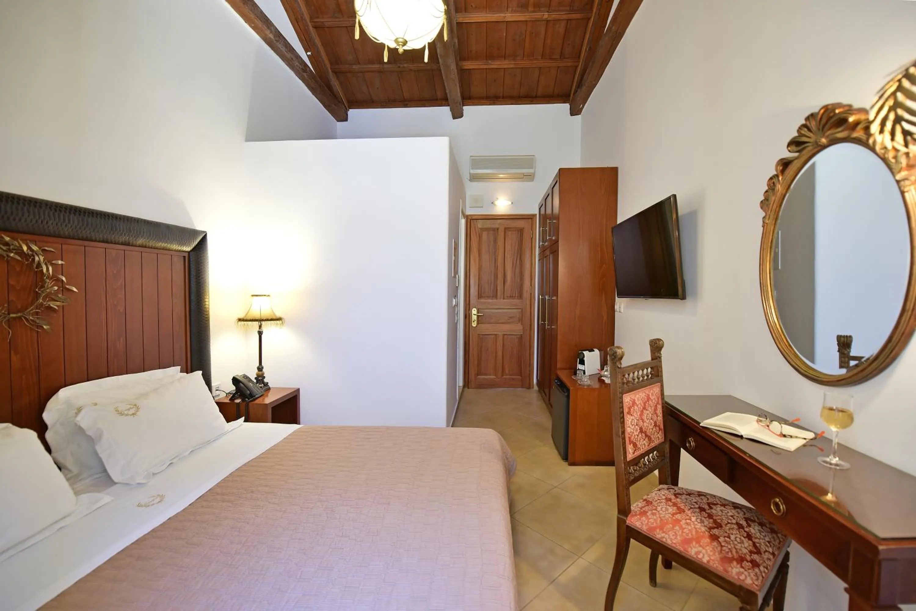 Toilet in Hotel Sophia