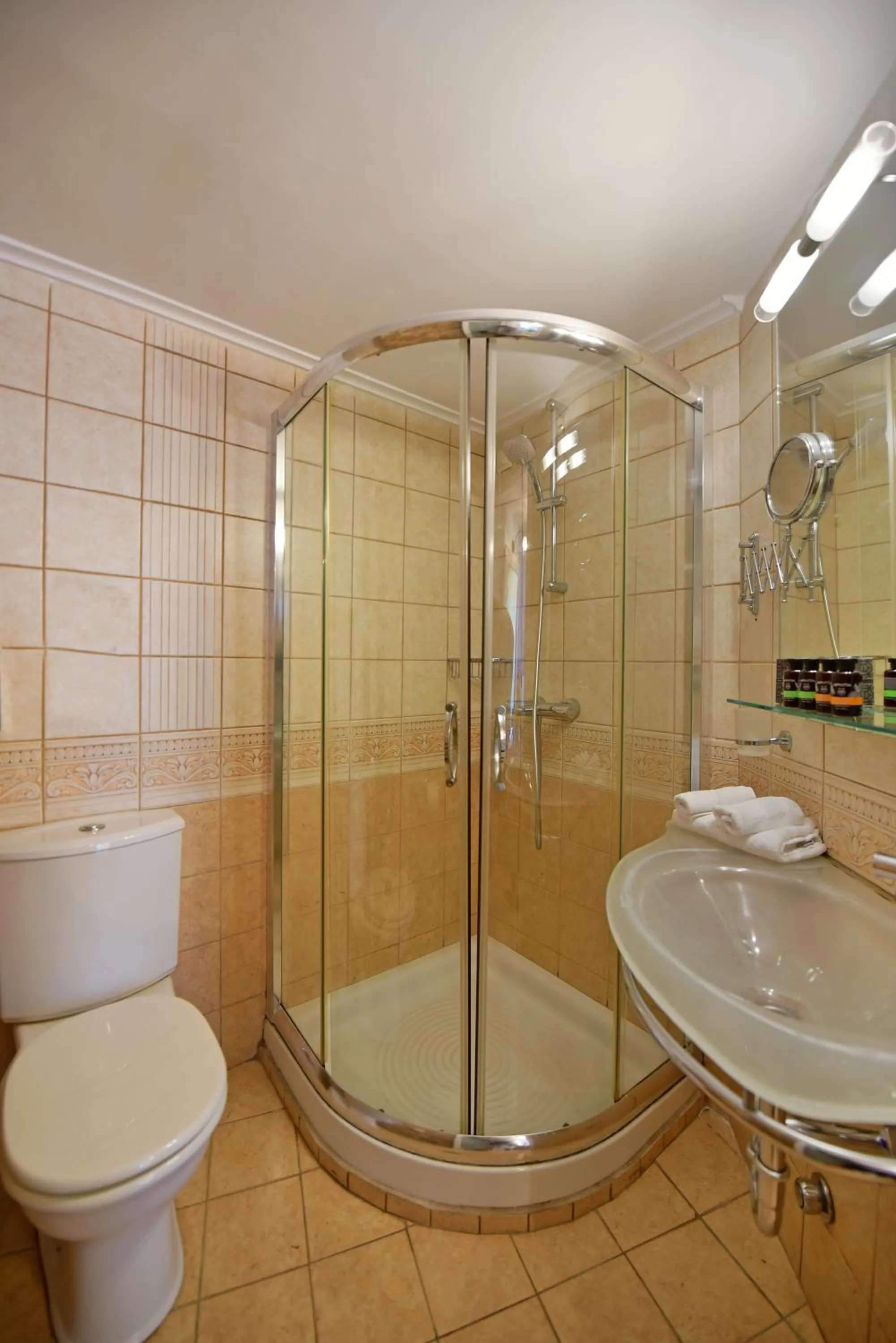 Shower in Hotel Sophia